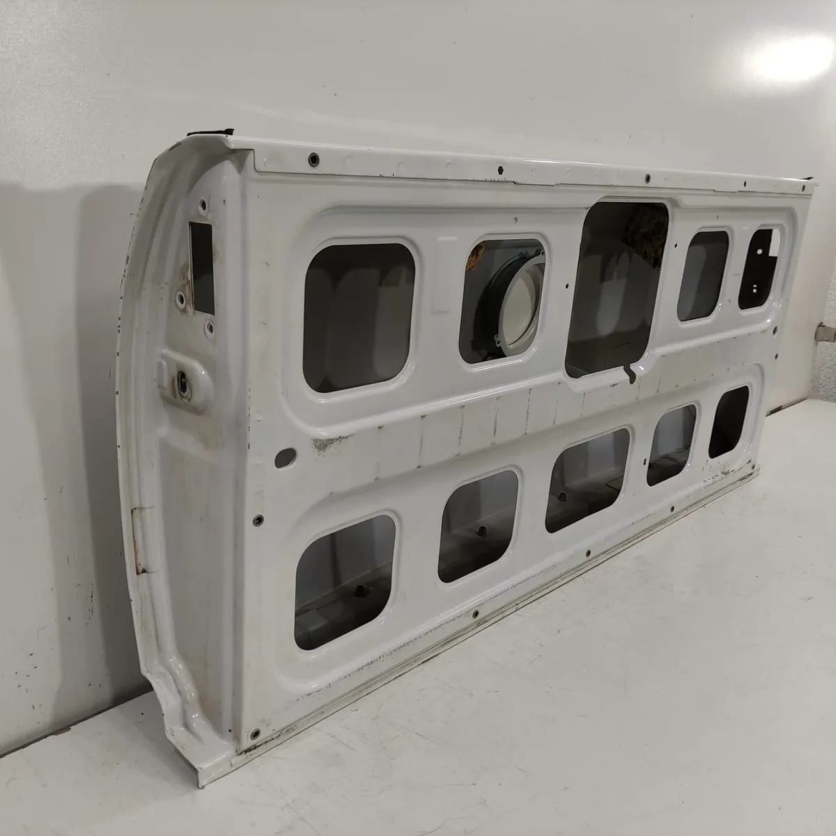 Tampa Traseira Saveiro G7/G8 2017 A 2021