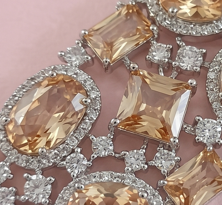 Elegant Multi-Stone Champagne Crystal Bracelet BRC-001