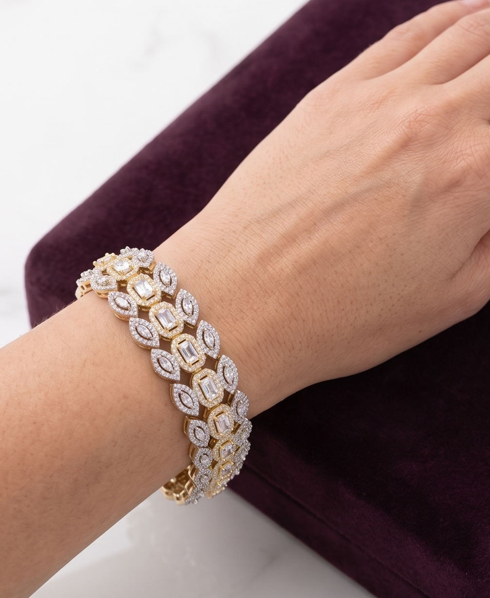 Elegant Gold and Diamond Bracelet BRC-004