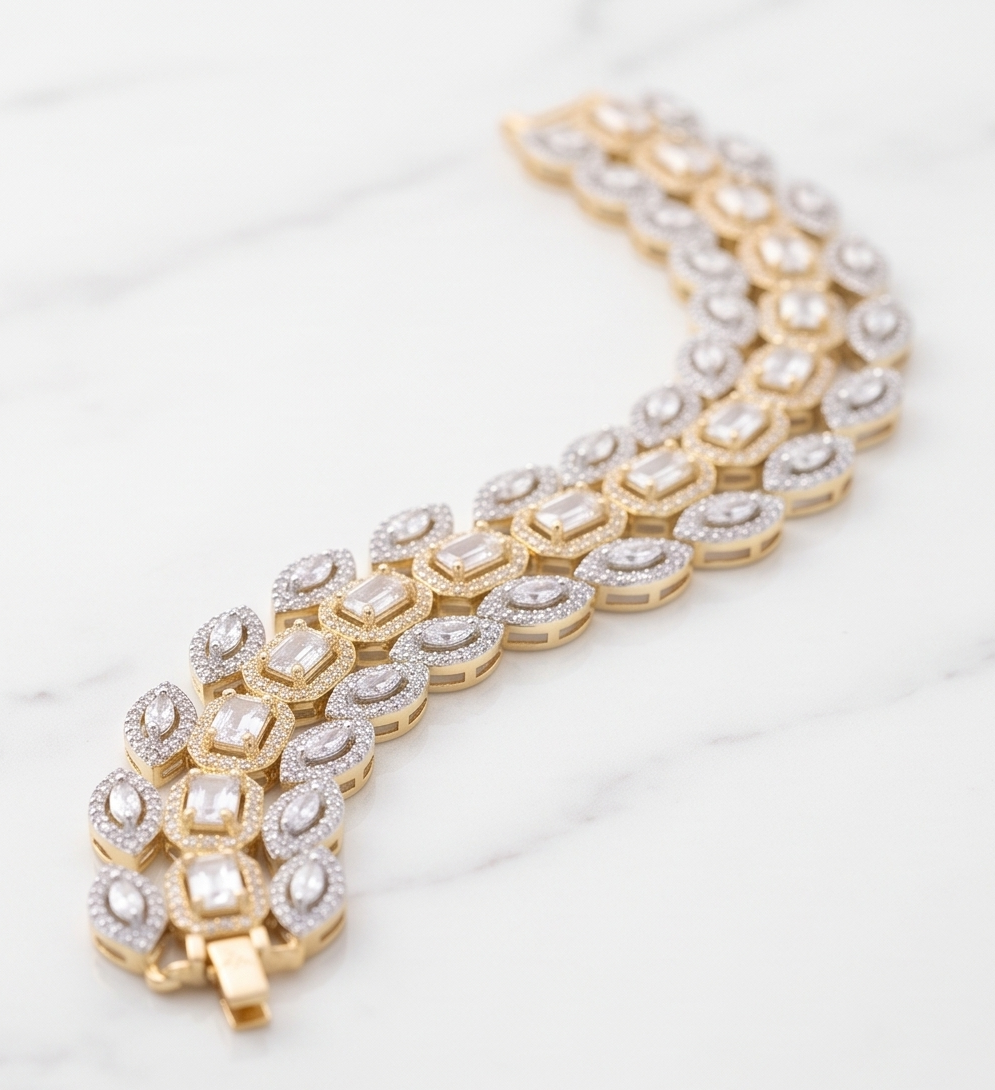 Elegant Gold and Diamond Bracelet BRC-004