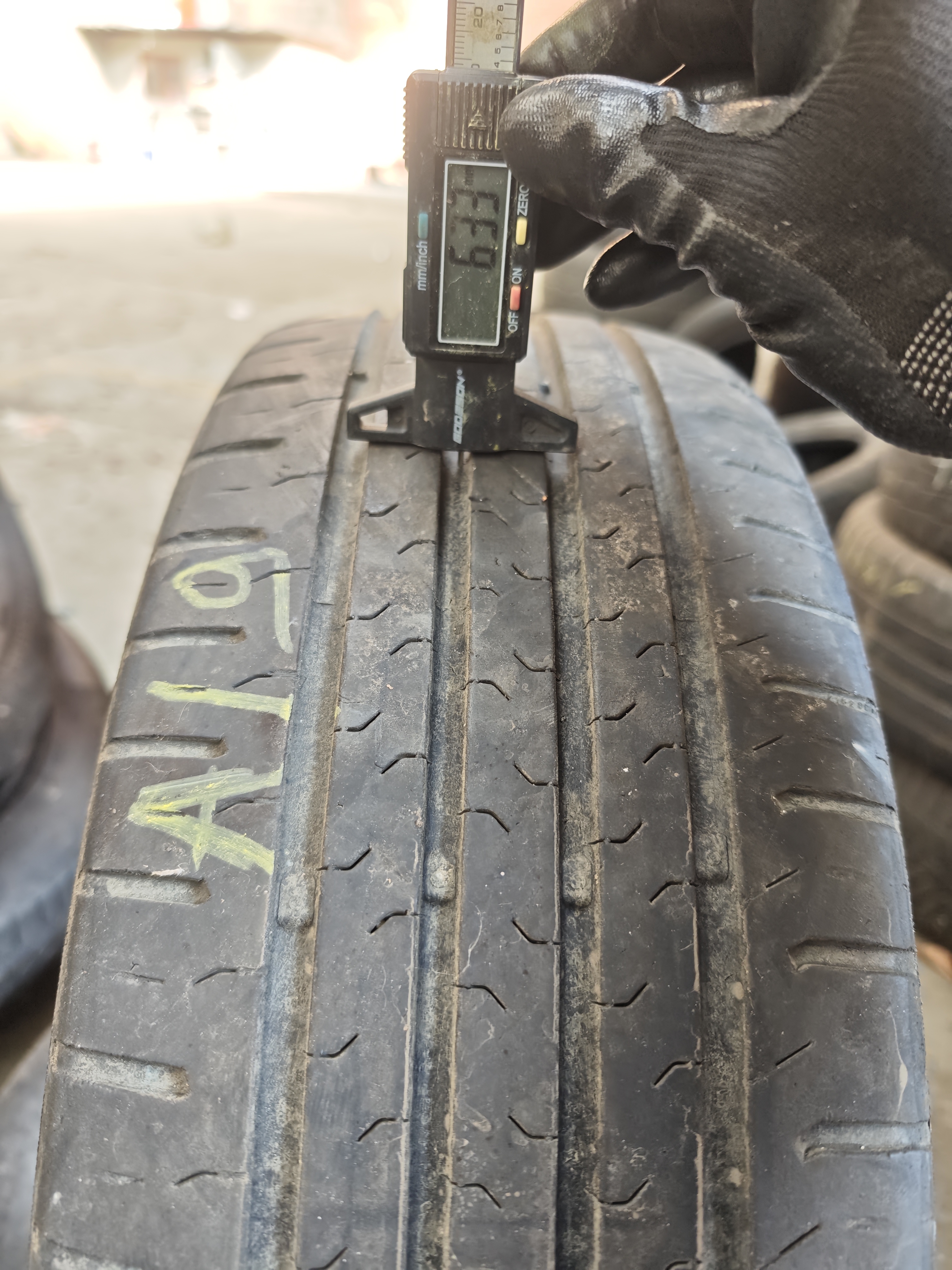 195/55/ R16 Continental 