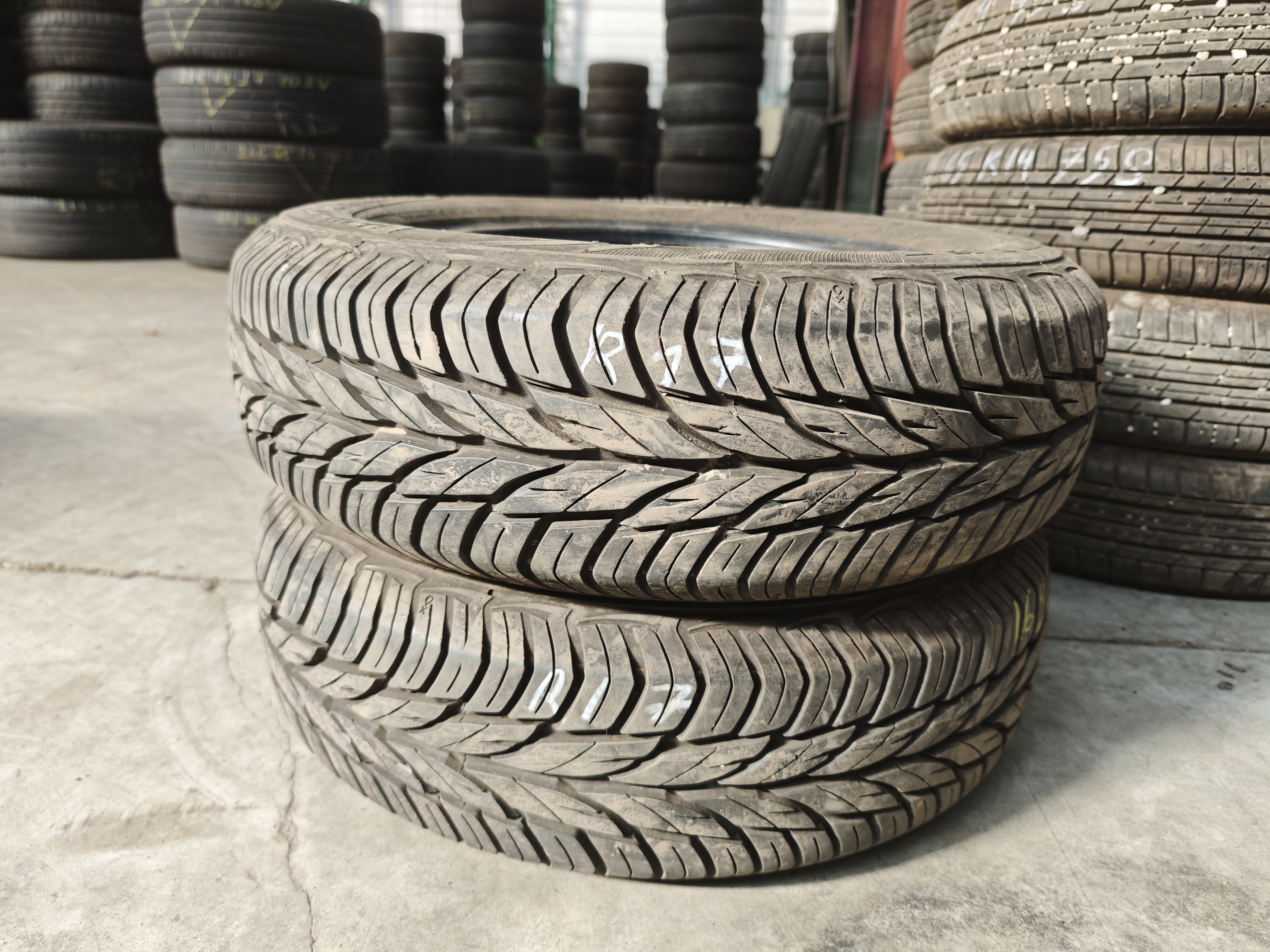 165/70/ R13 Uniroyal