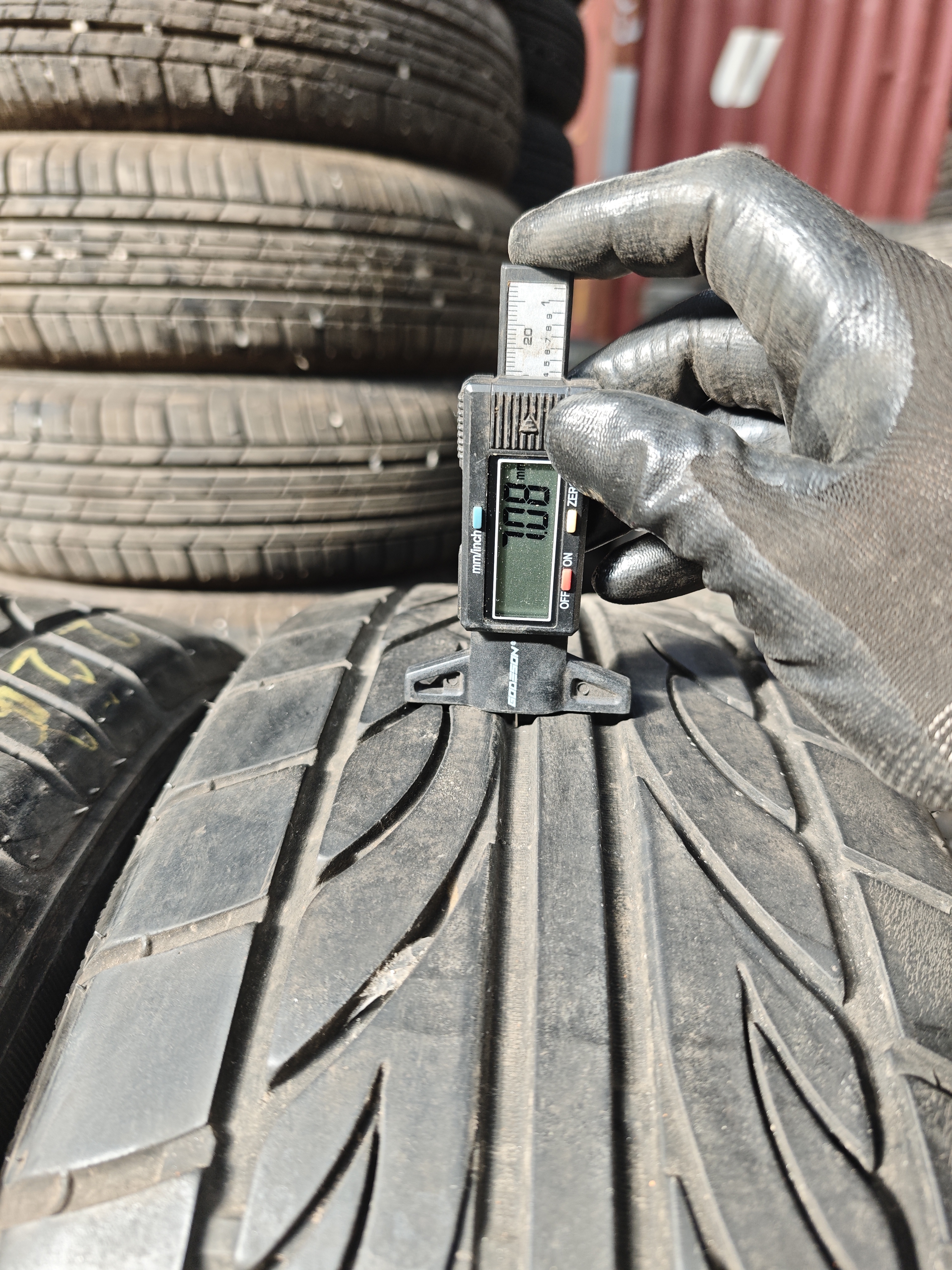 225/60/ R16 Accelera Alpha