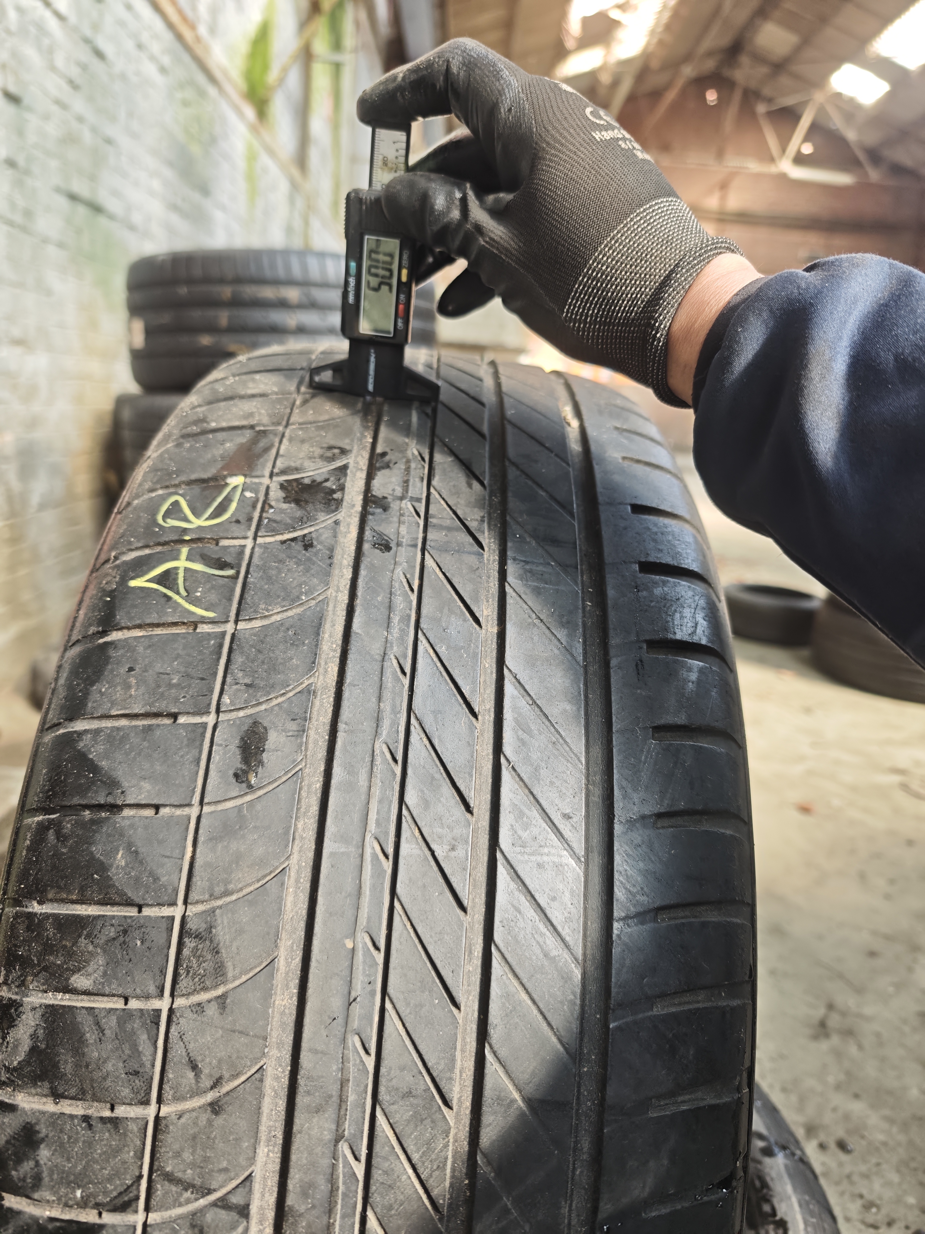 265/50/ R19 Good Year