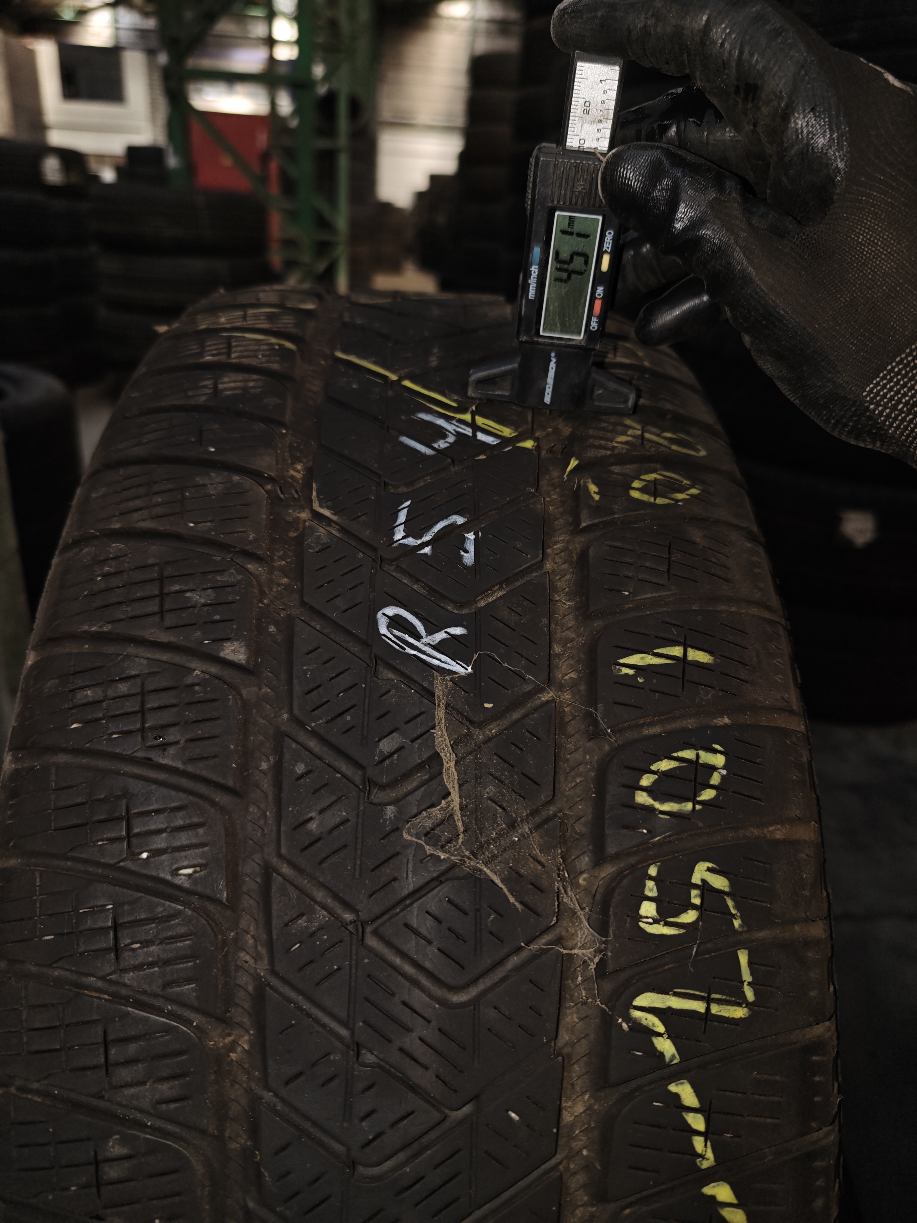255/45/ R20 Pirelli