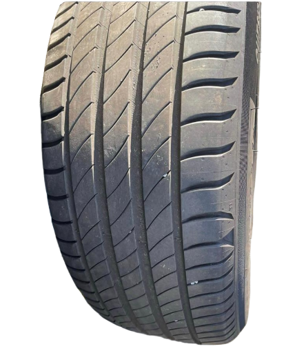 225/55/ R17 Michelin 