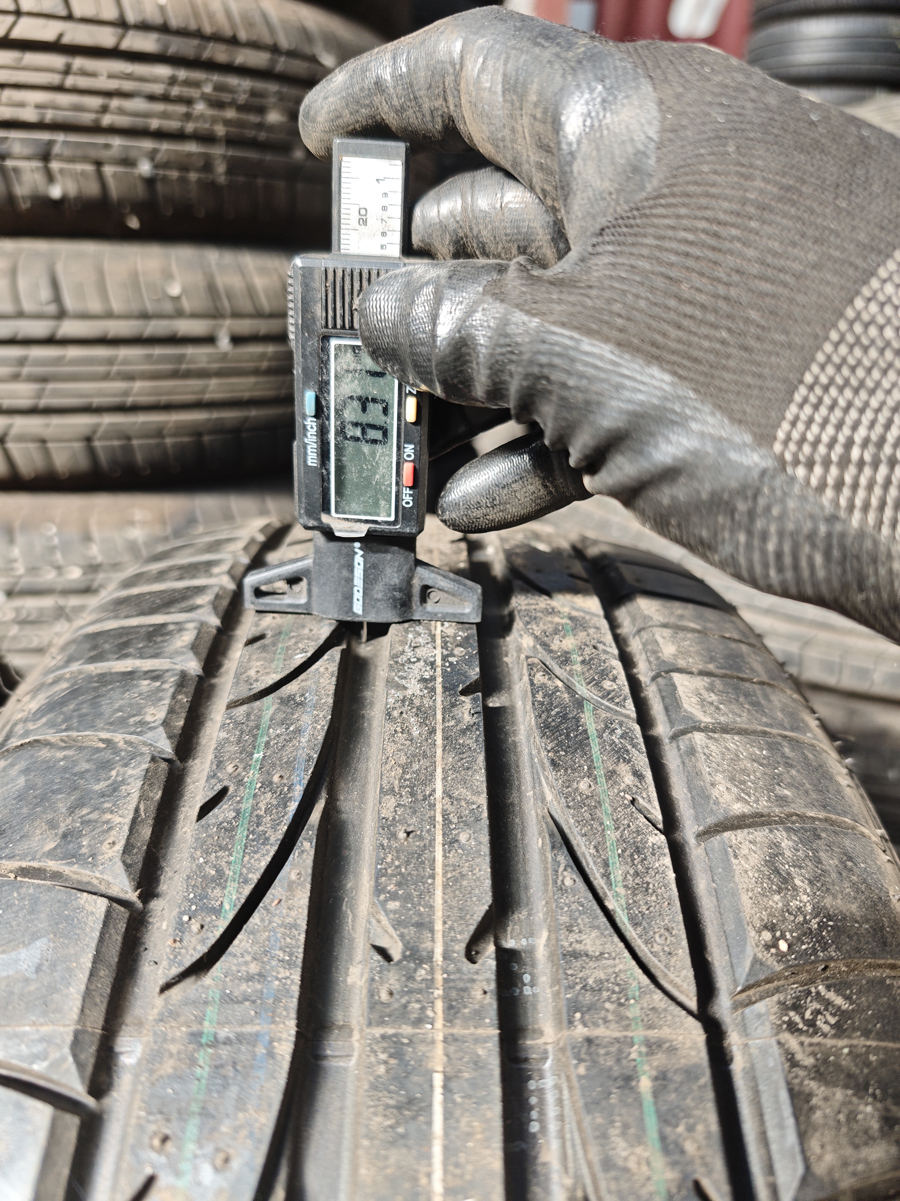 225/50/ R16 Bridgestone