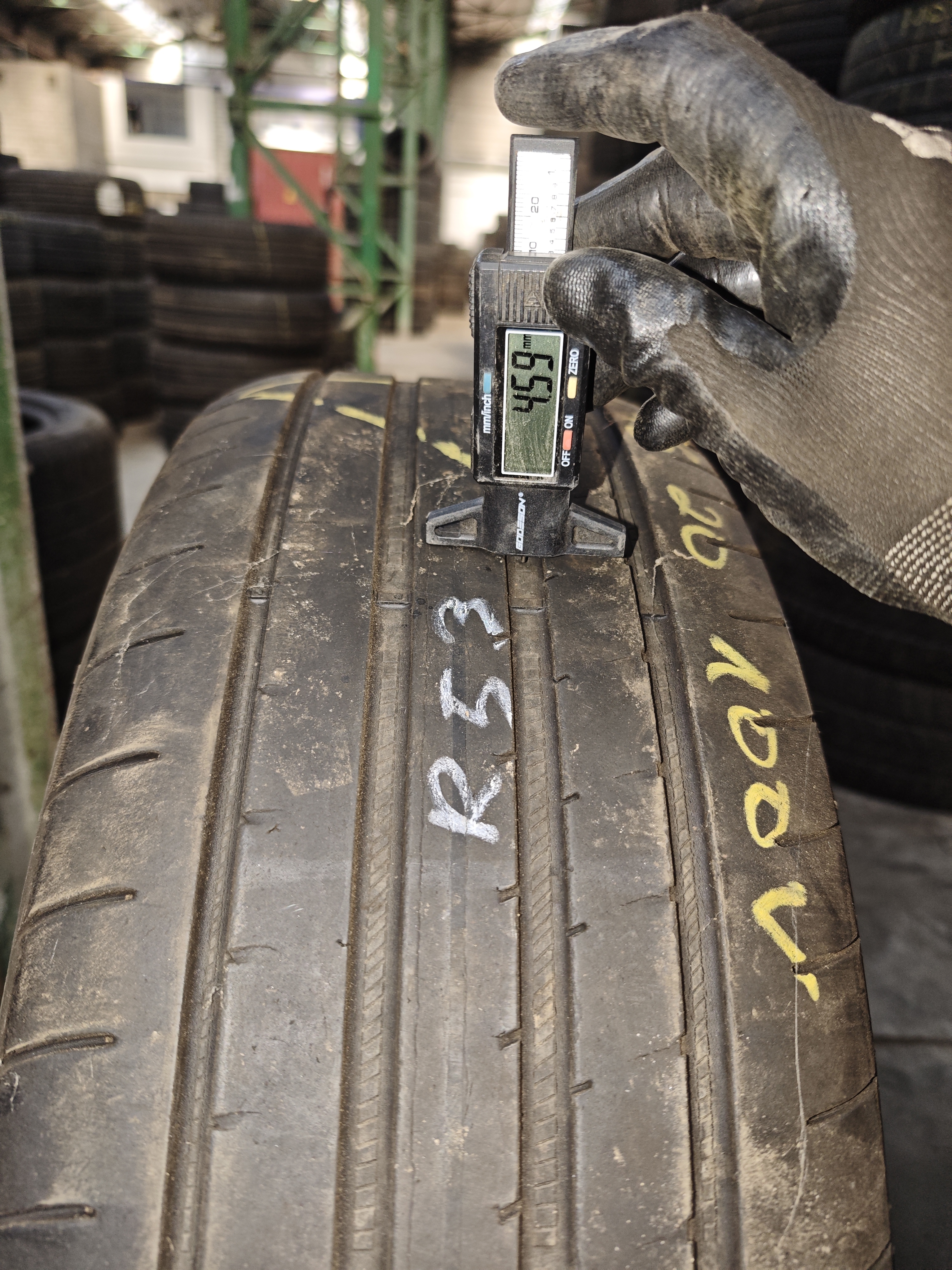 235/45/ R20 Good Year