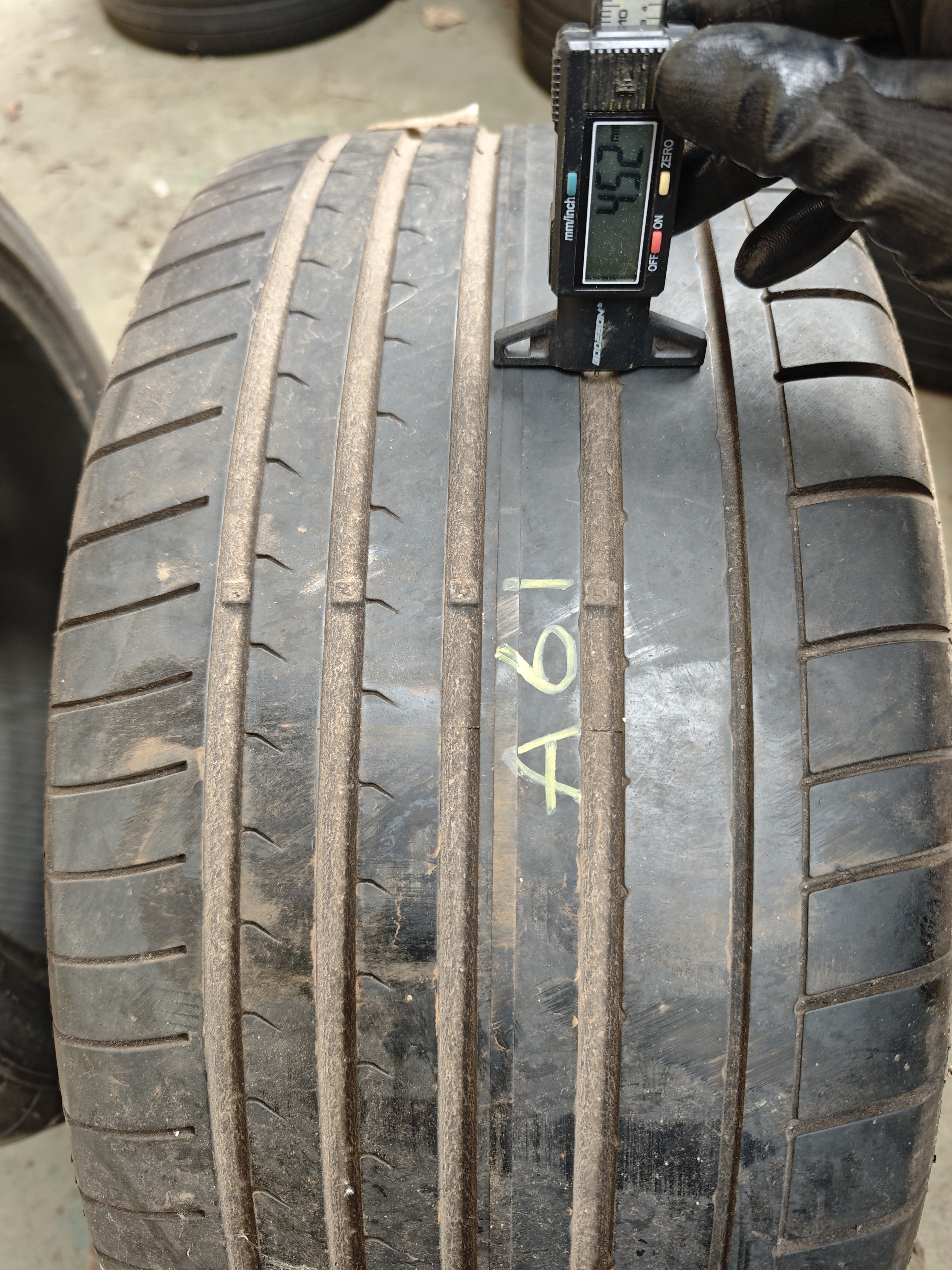 275/40/ R18 Dunlop 