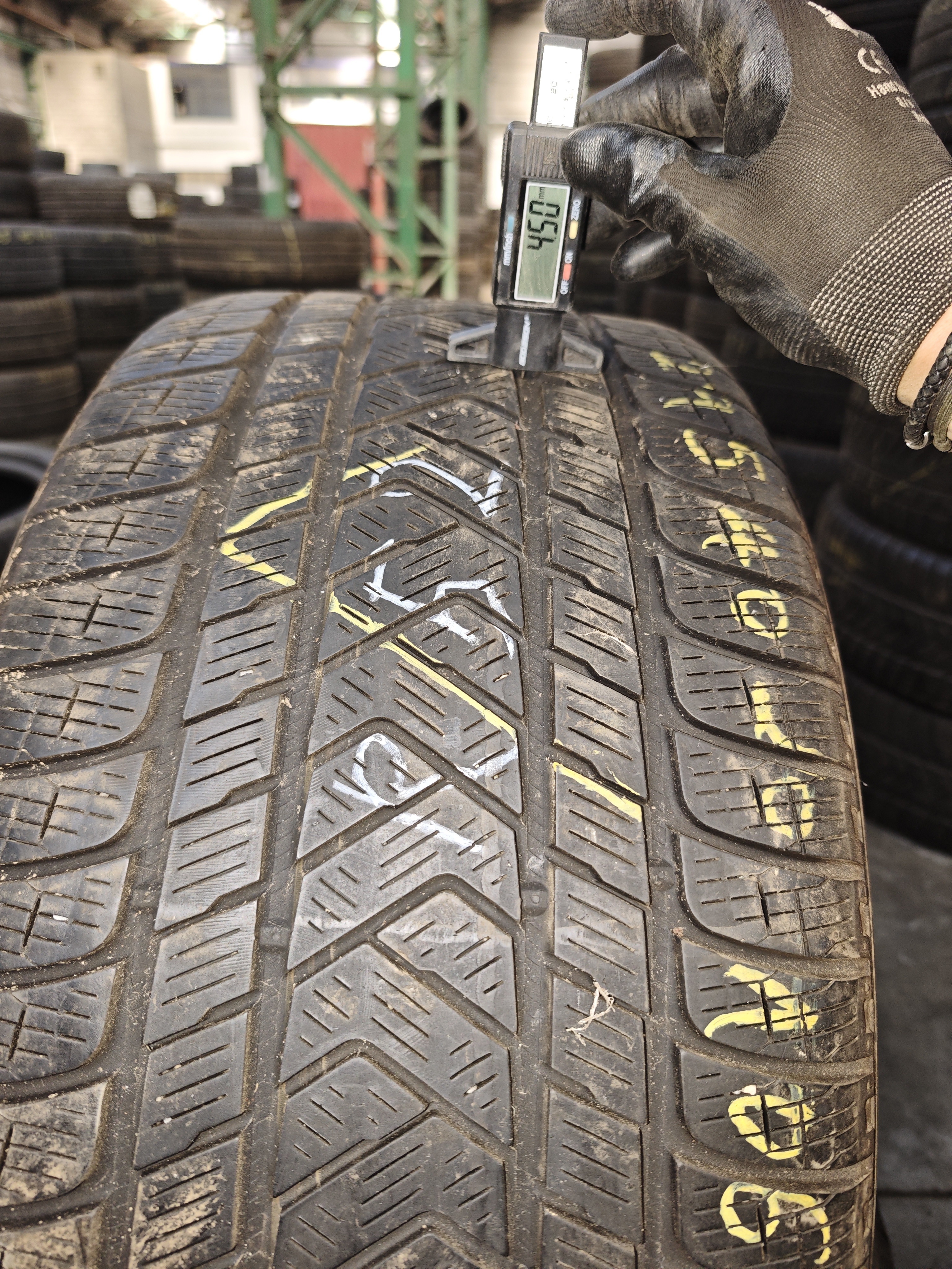 295/40/ R20 Pirelli