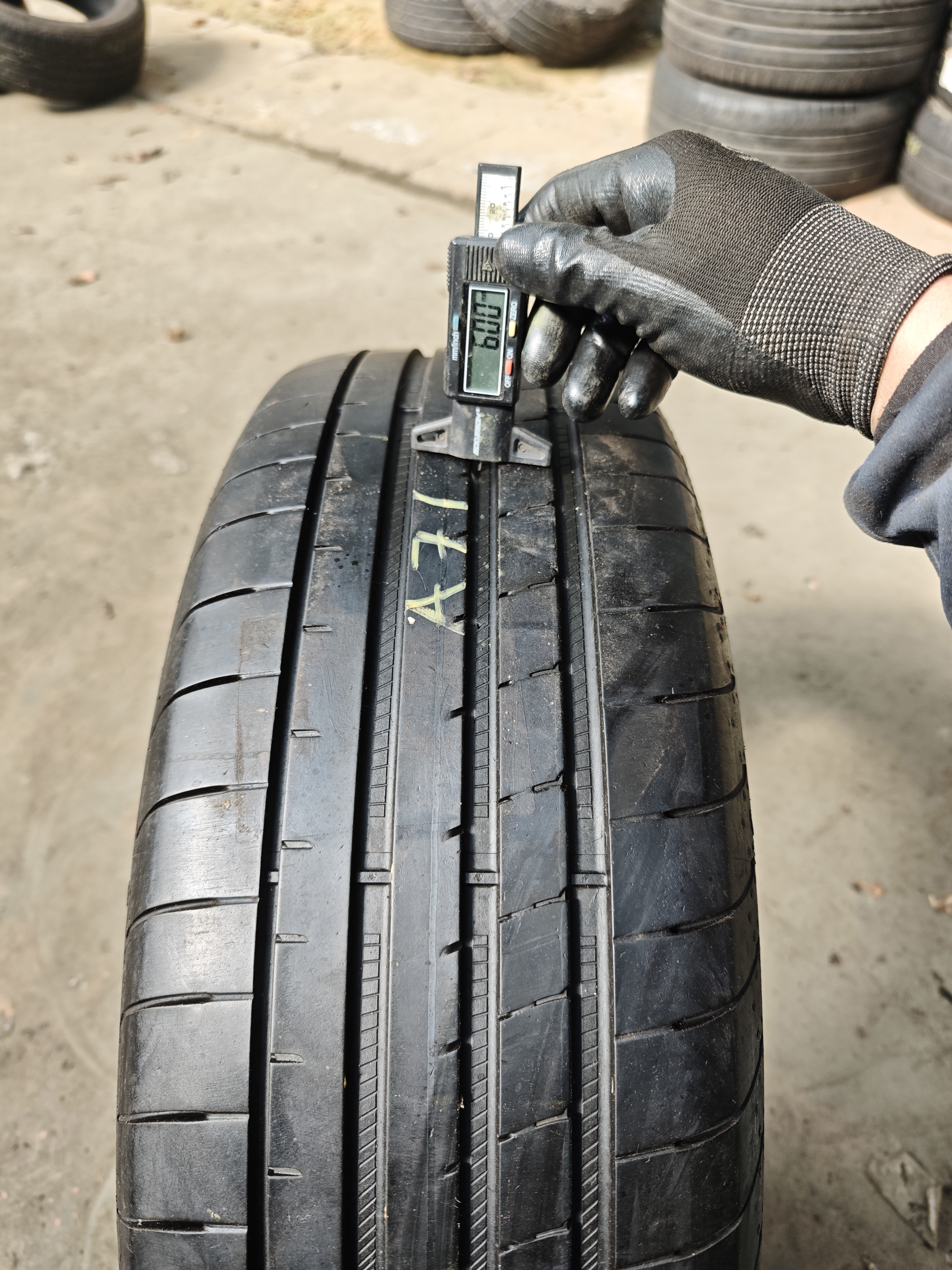 235/65/ R18 Good Year