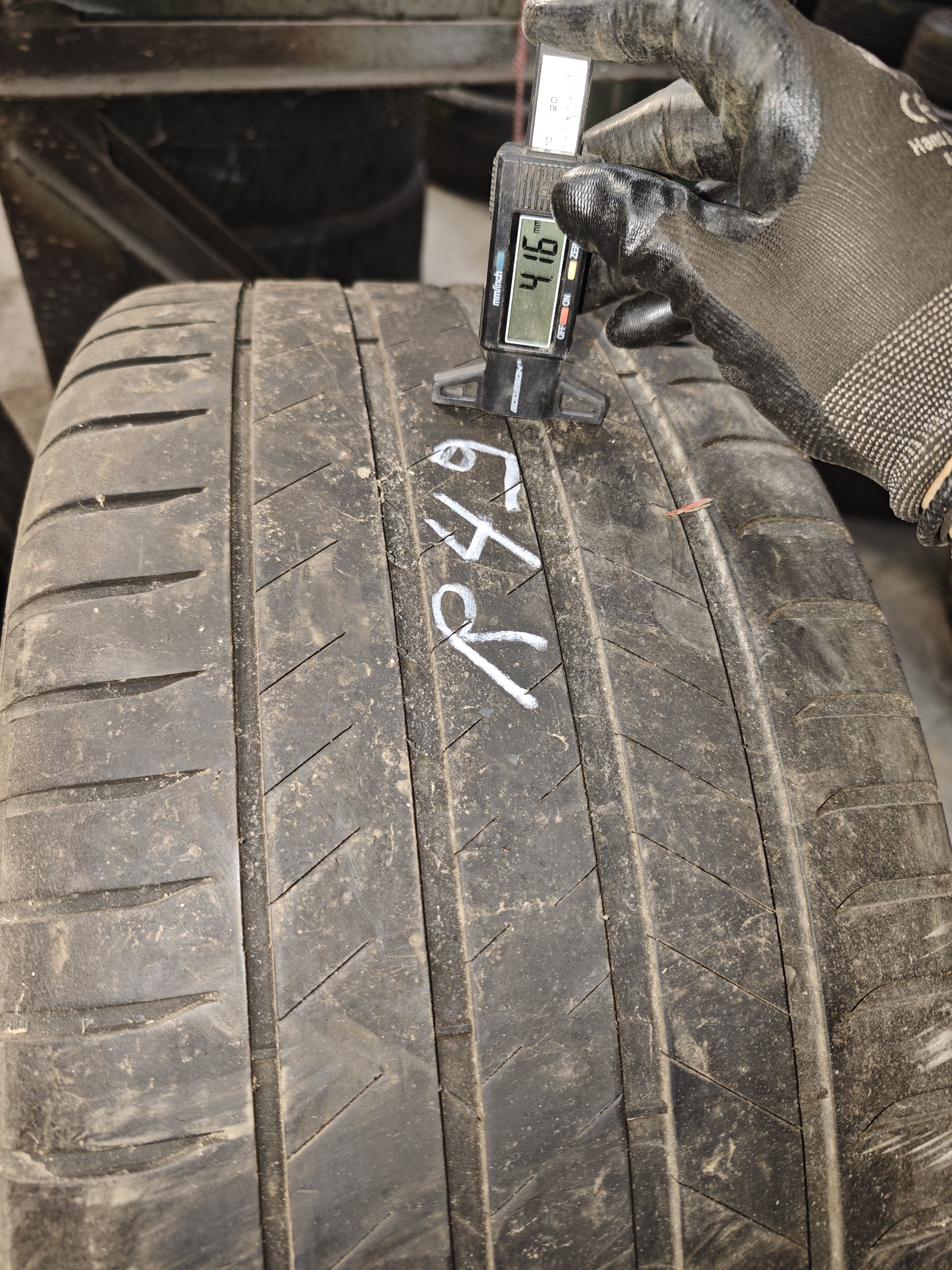 295/40/ R20 Michelin