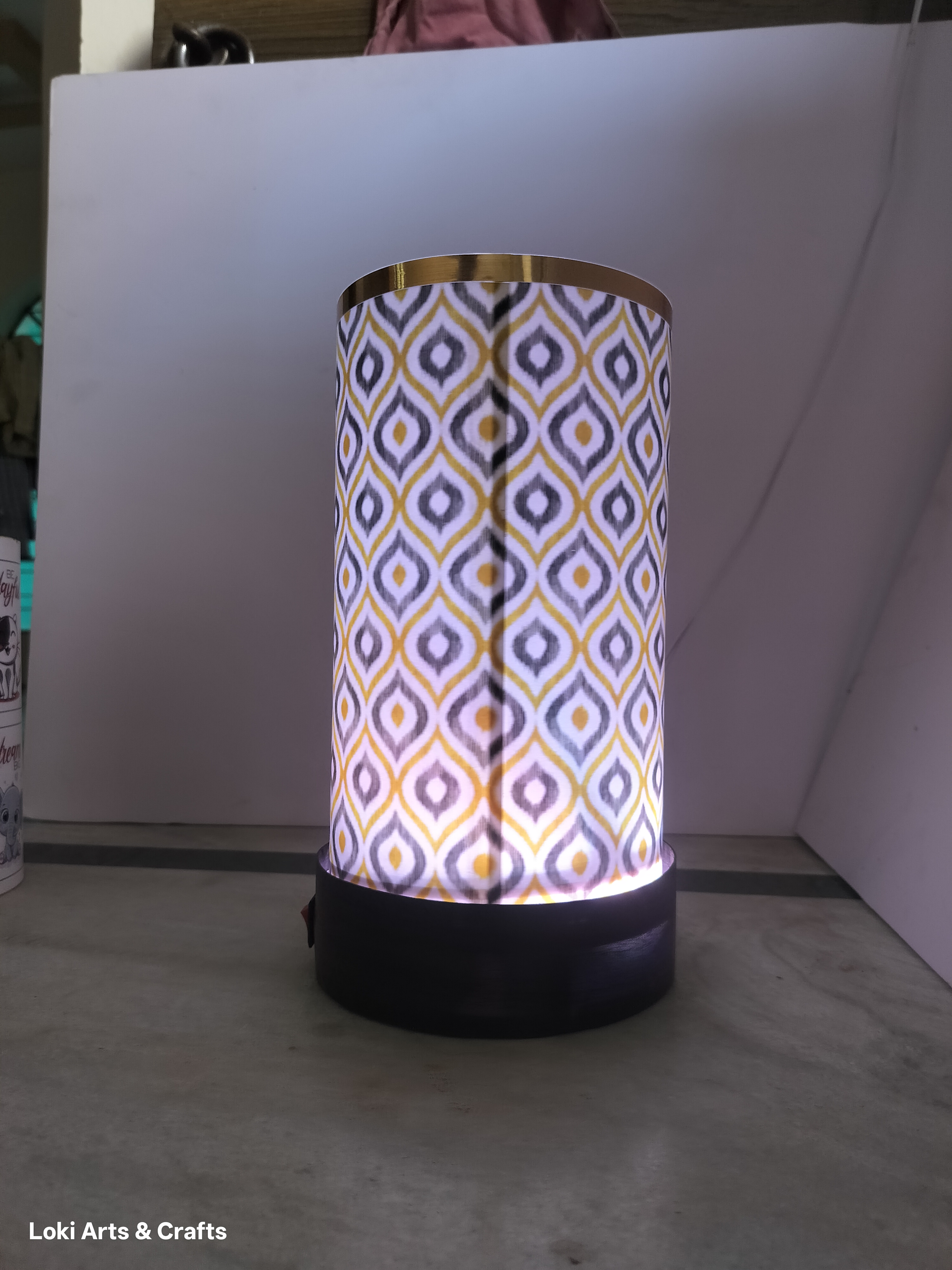 Geometric Rotating Table Lamp