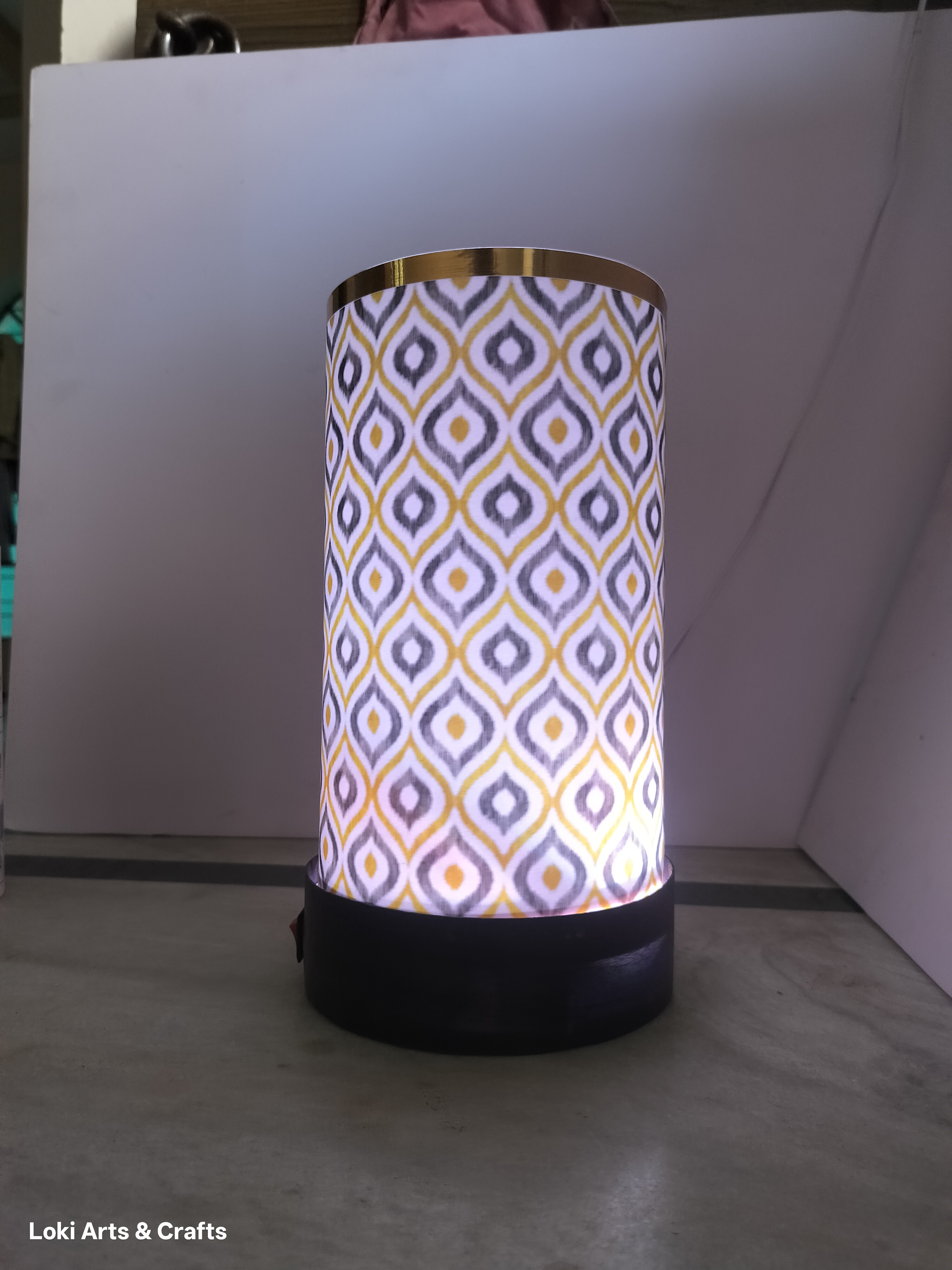 Geometric Rotating Table Lamp