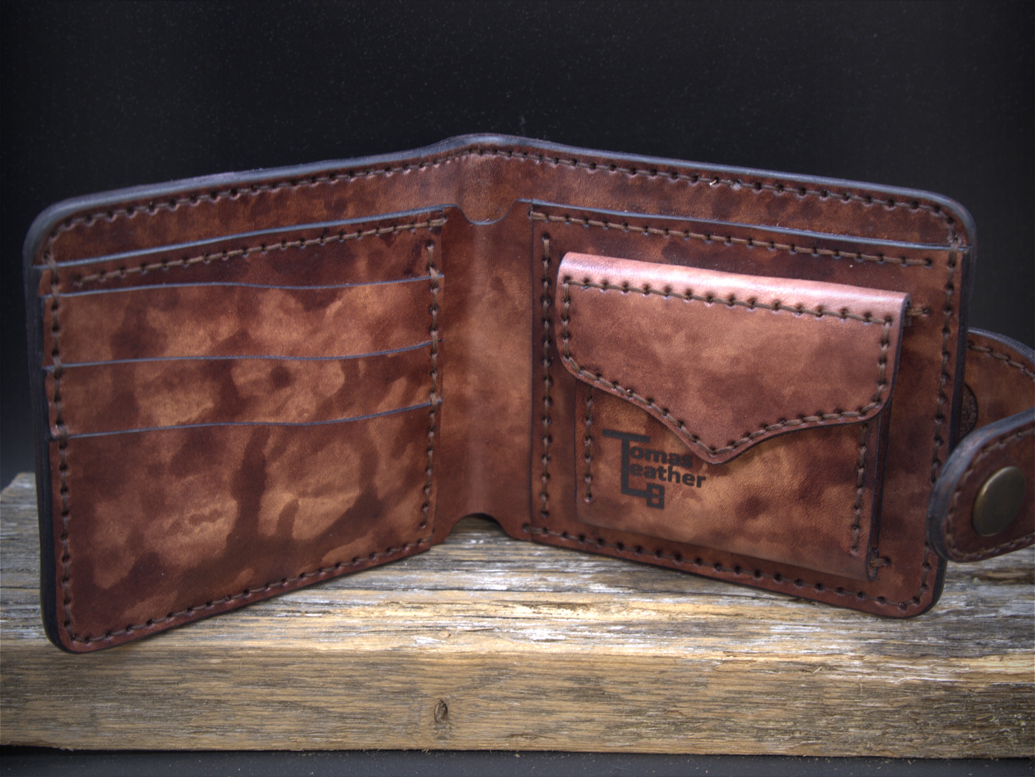 Ruda odinė piniginė