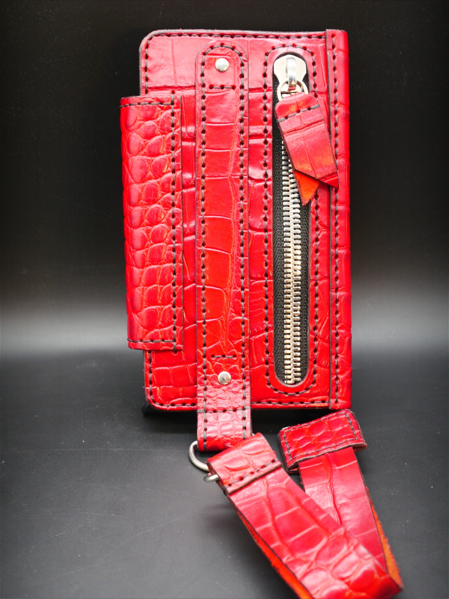 Raudona odinė delninukė "Dragon Empress"