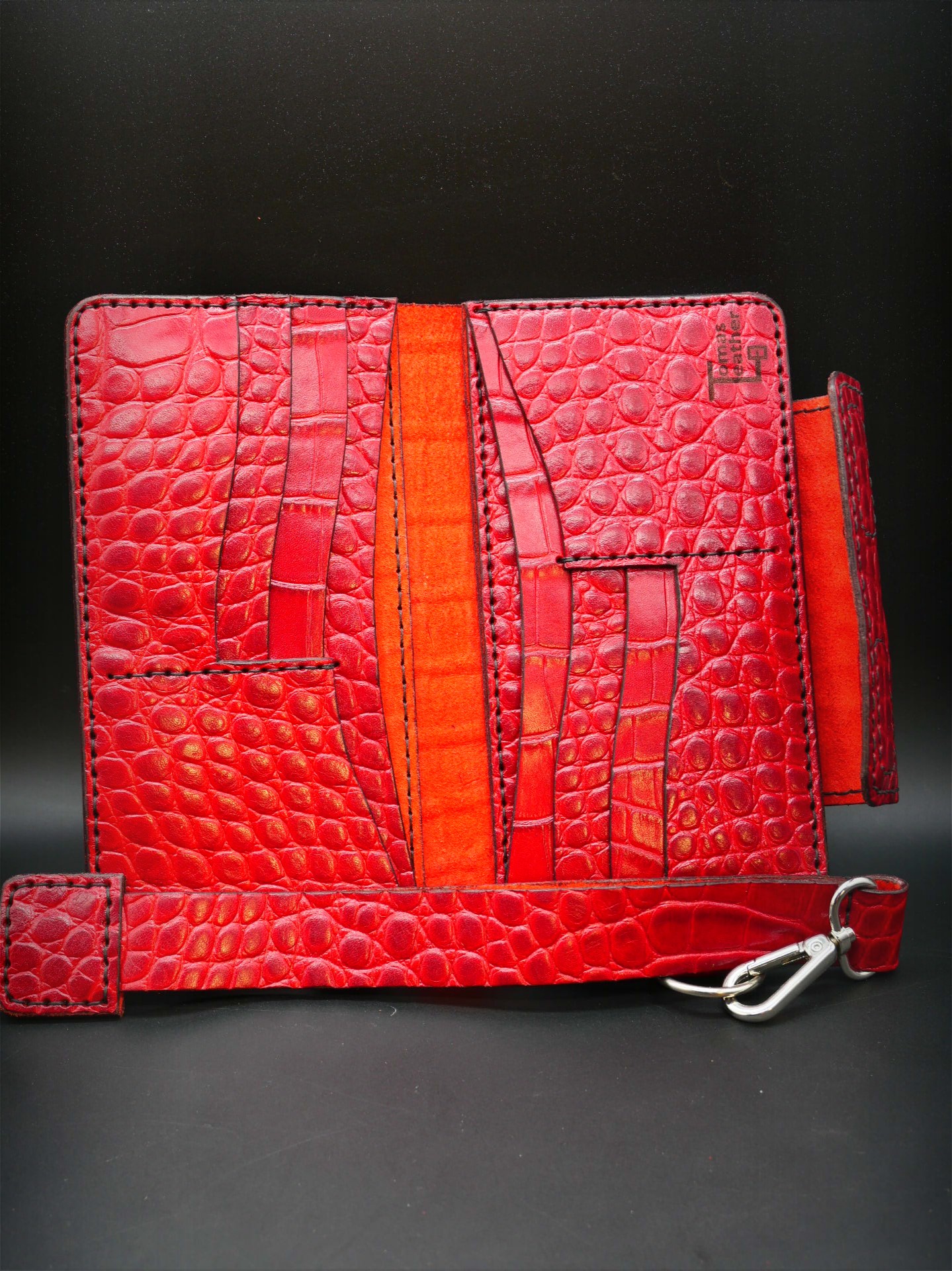 Raudona odinė delninukė "Dragon Empress"