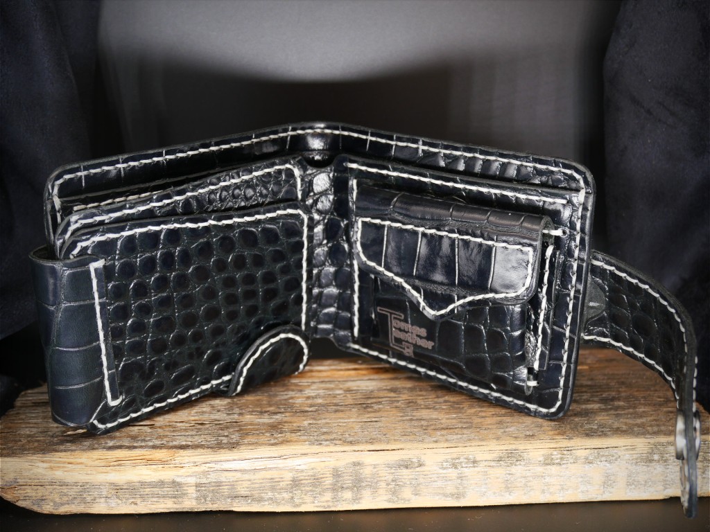 Juodos odos piniginė "Black Dragon"