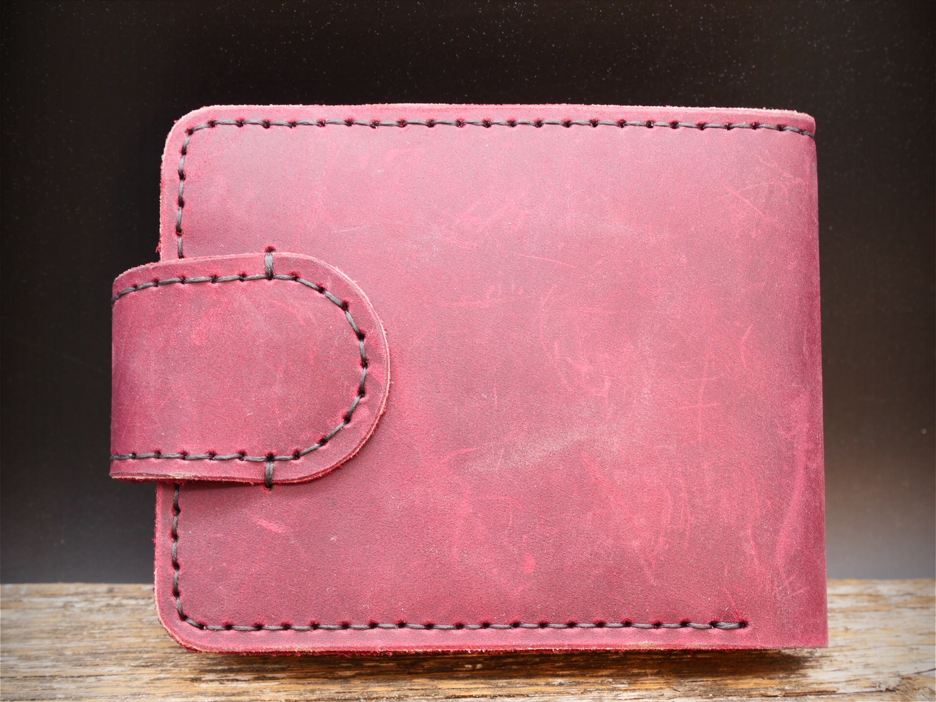 Odos piniginė "Crazy Horse" (bordinė)