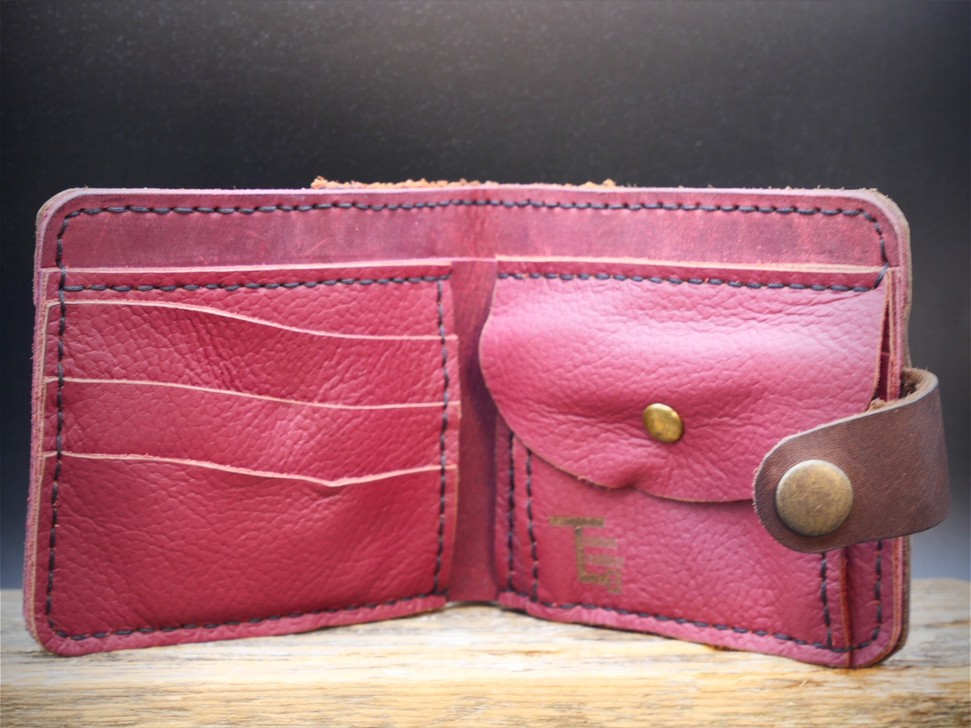 Odinė piniginė "Survivor"