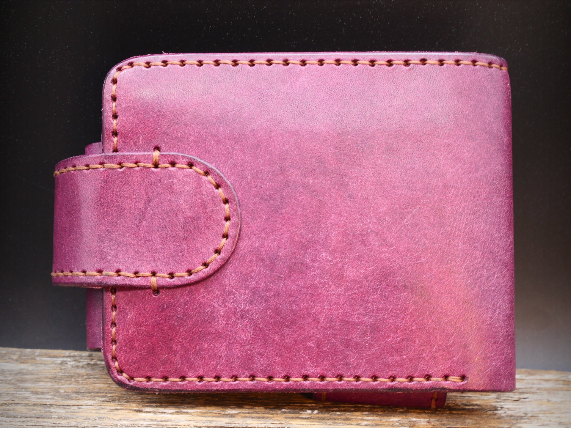 Odinė piniginė "Kęstas su  užvartu"