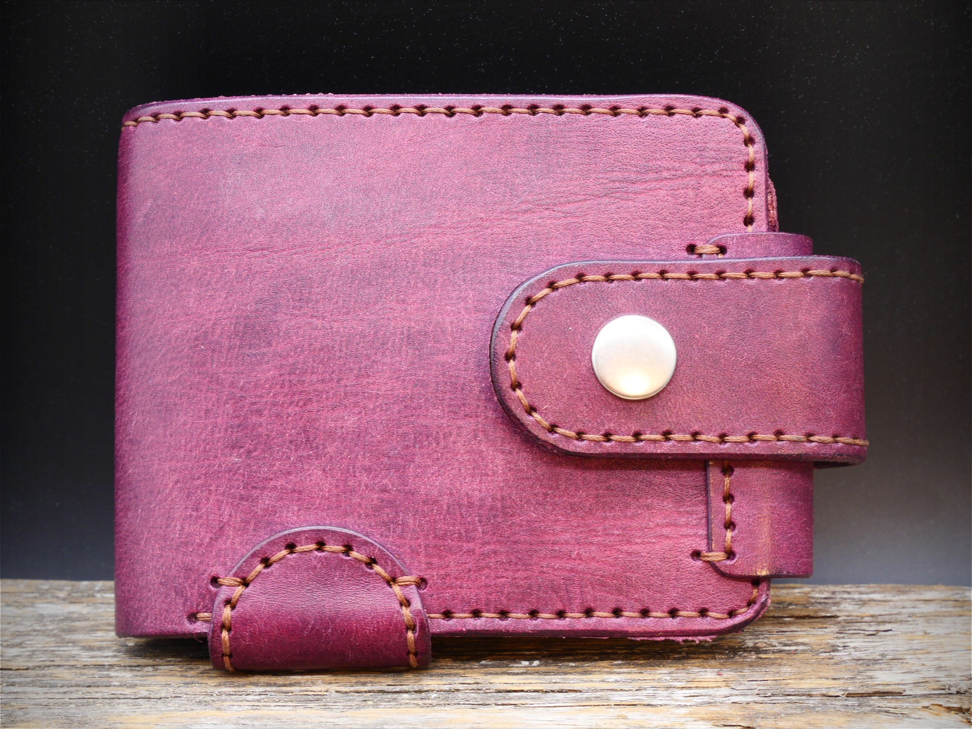 Odinė piniginė "Kęstas su  užvartu"