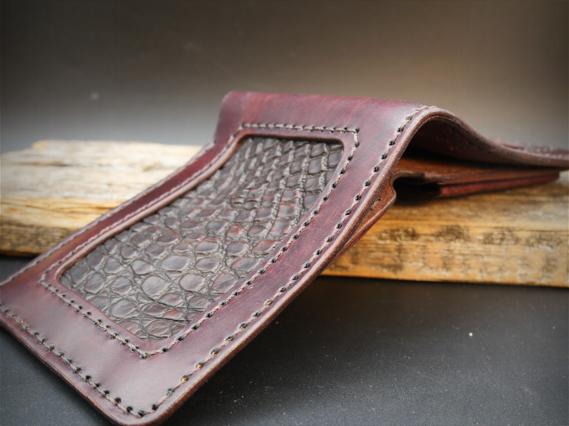 Odinė piniginė "Wild elegance"