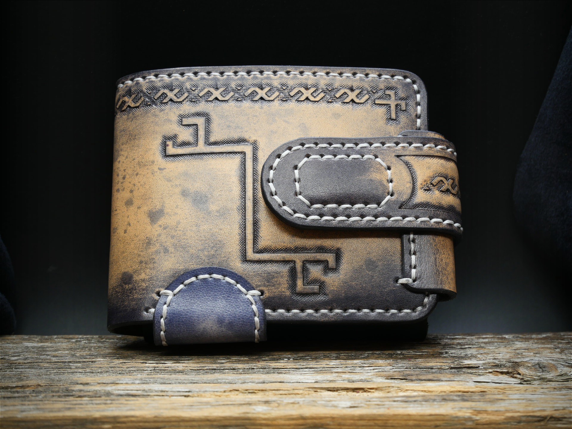 Odinė piniginė "Žalčių karalienė" (su magnetu)