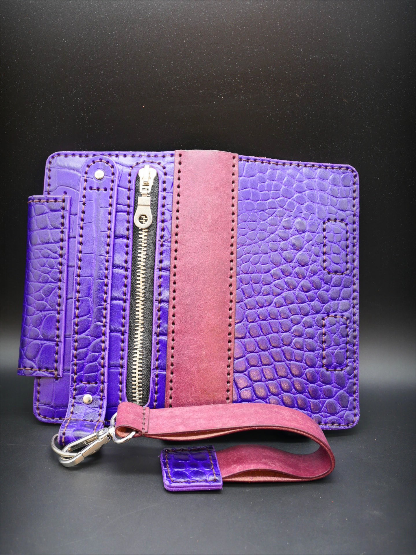 Odinė piniginė delninukė "Purple Dragon"