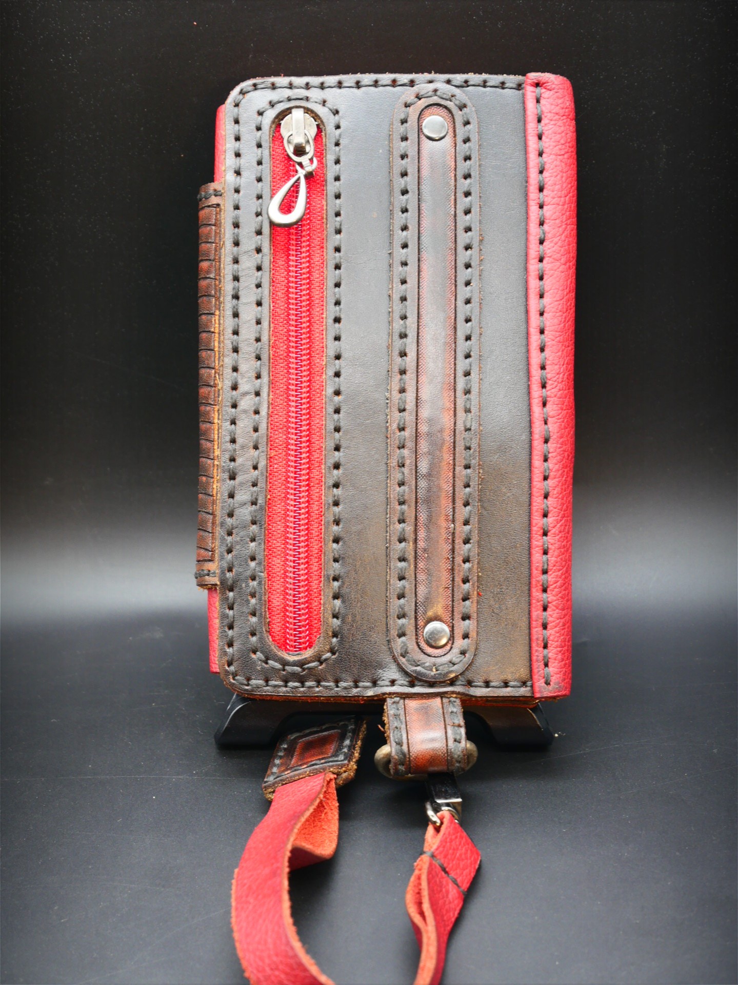 Delninukė iš natūralios odos "Dragon Blood"