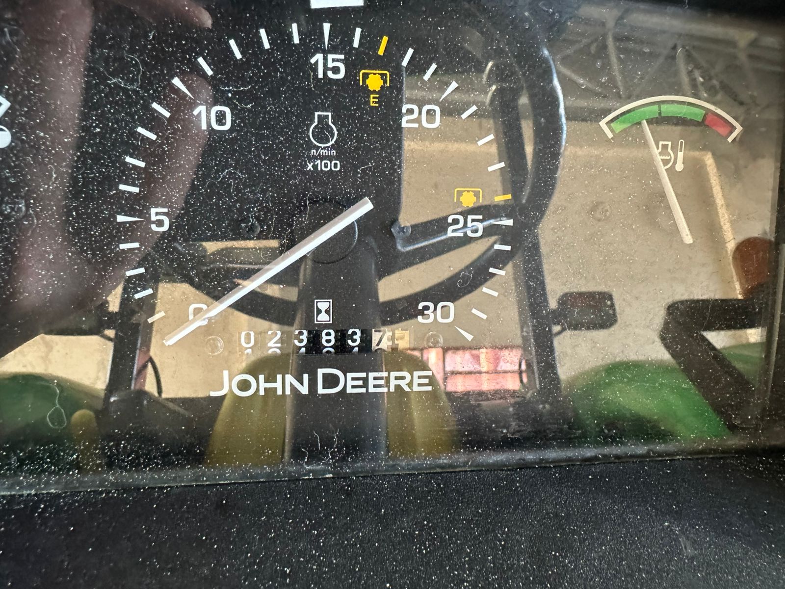 TRATOR JOHN DEER 5075E