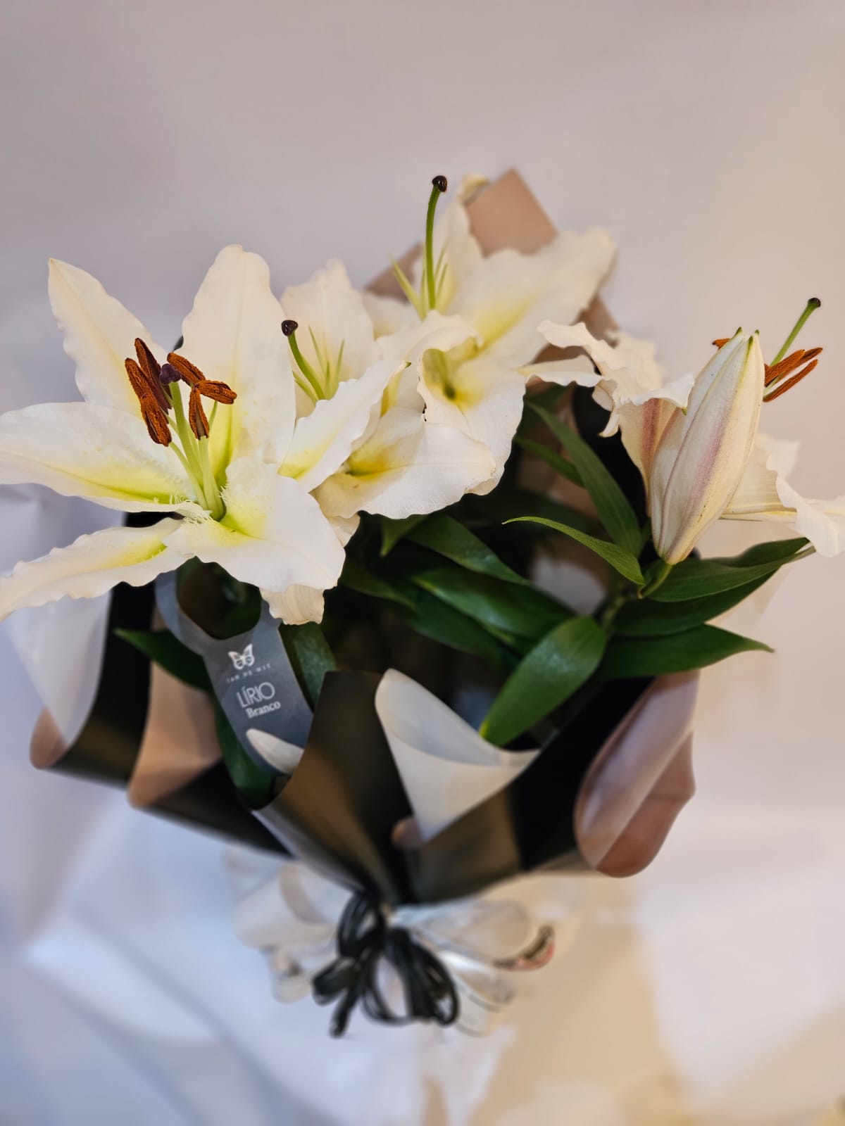 Buquê de Lírios Brancos