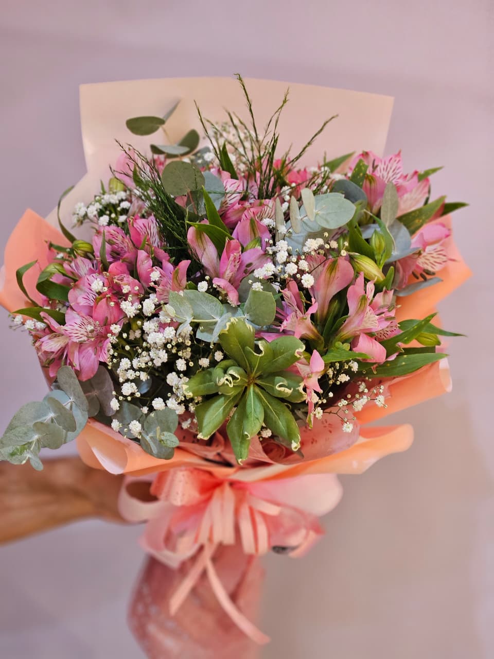 Buquê de Astromelias Rosas