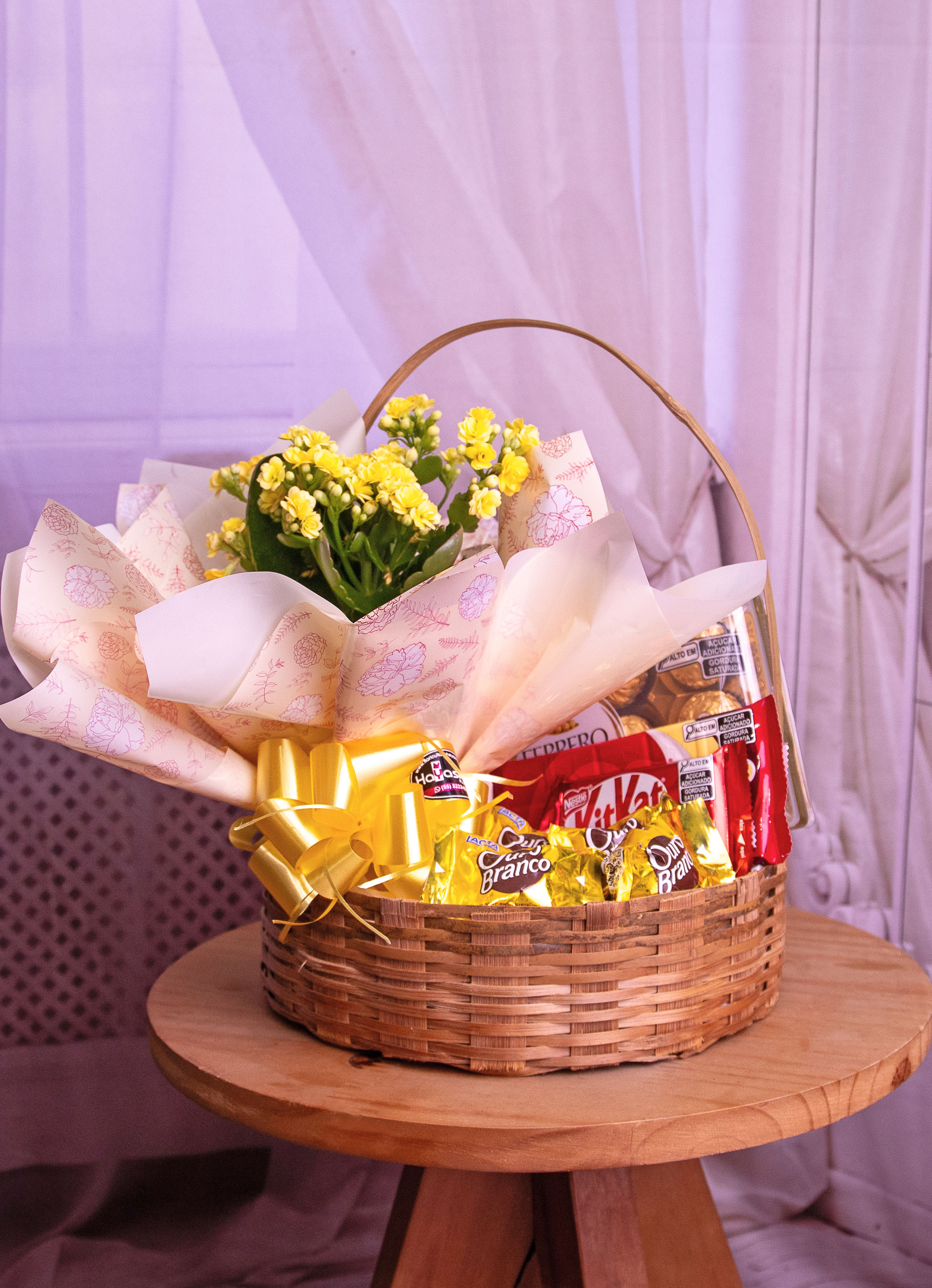 Cesta de Calandiva e Chocolates