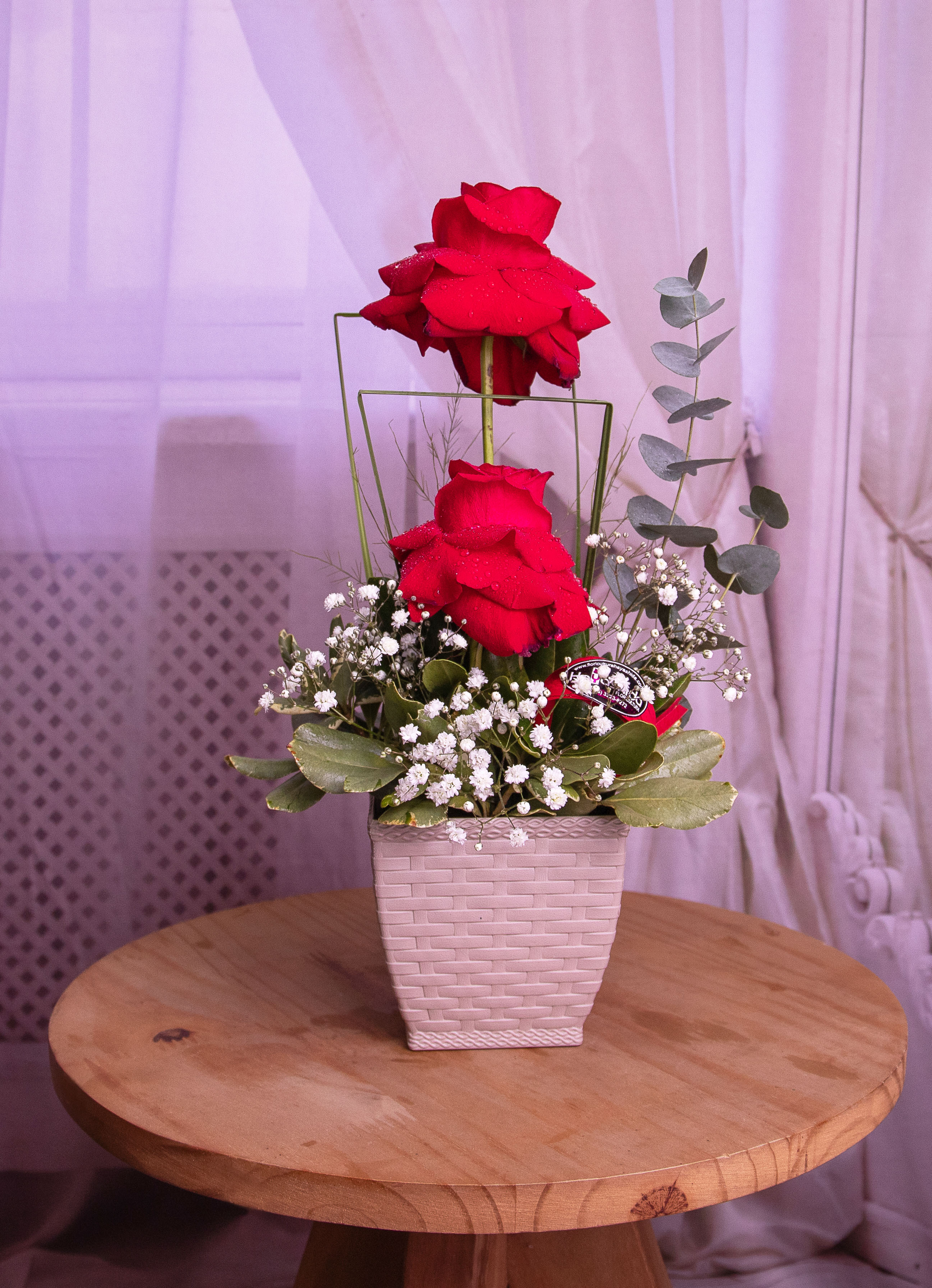 Cachepo com Duas Rosas Vermelhas Importadas
