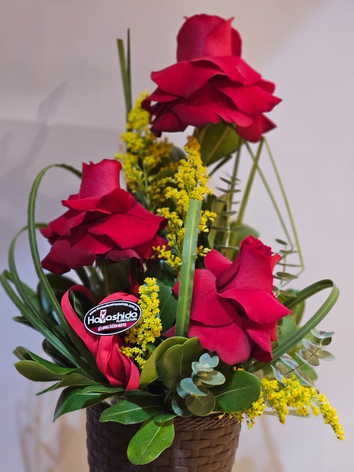 Cachepot com 3 Rosas Nacionais