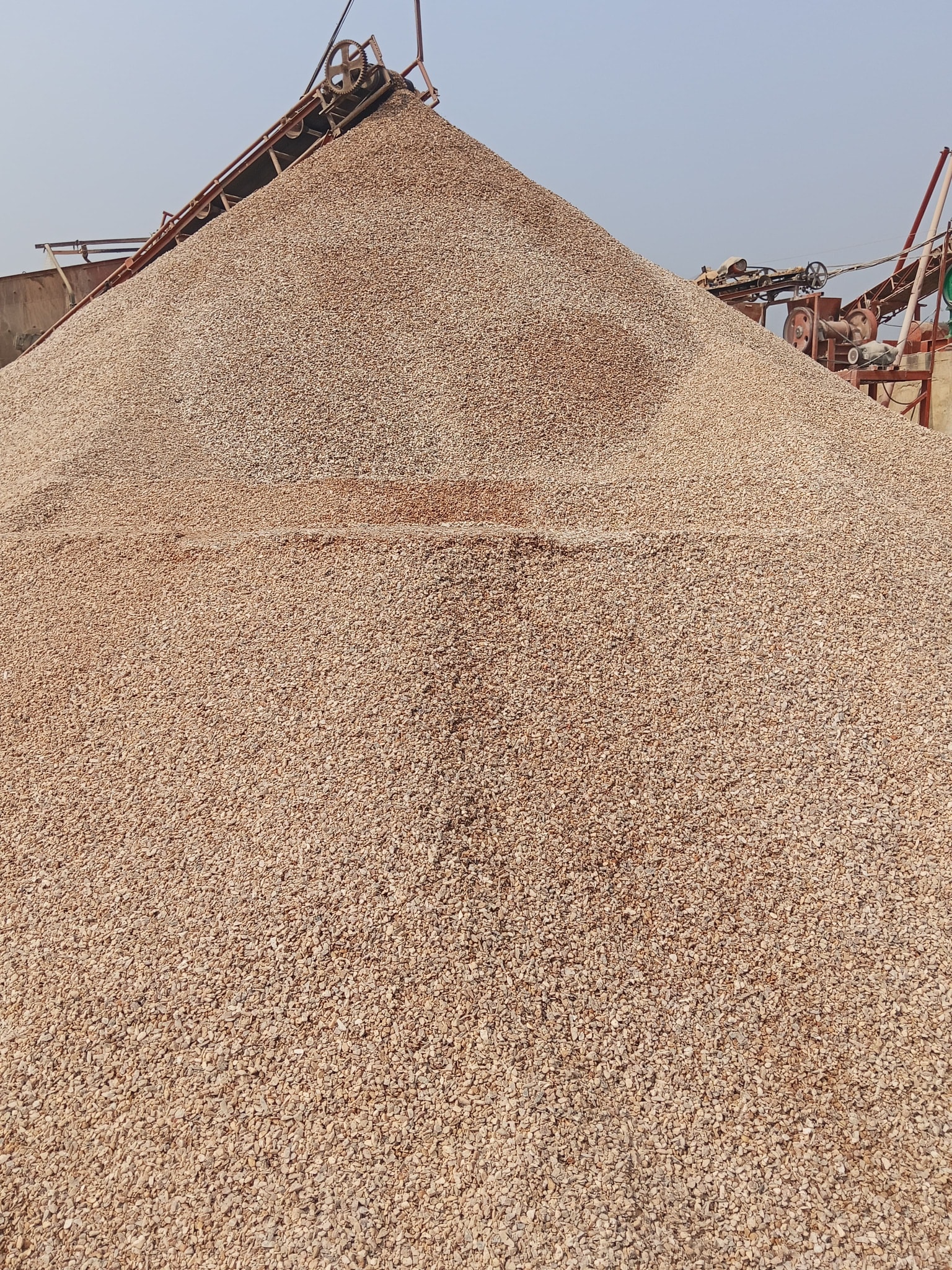 হাফ ইঞ্চি পাথর