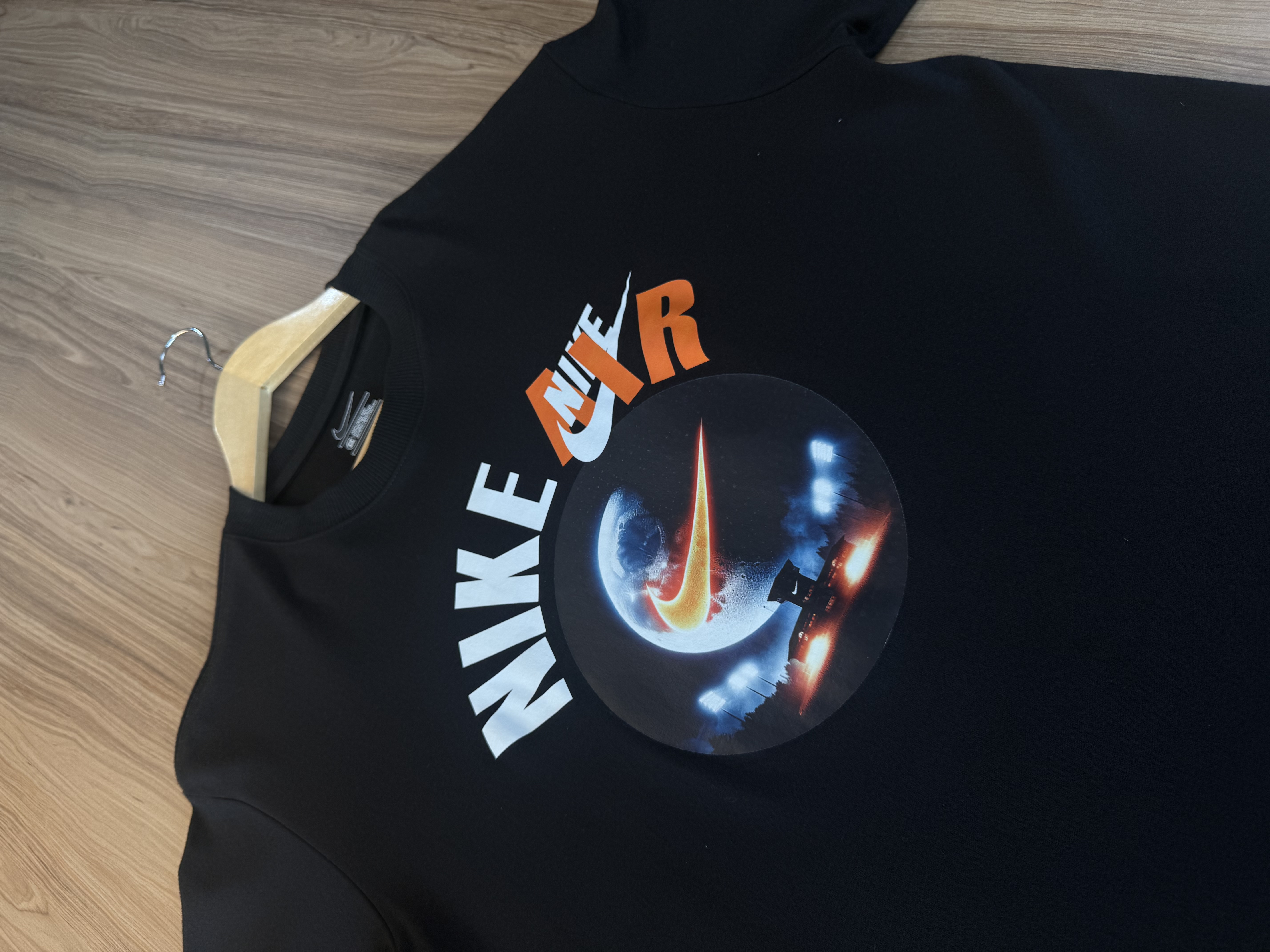 Nike – Camiseta Oversized Basketball Graphic