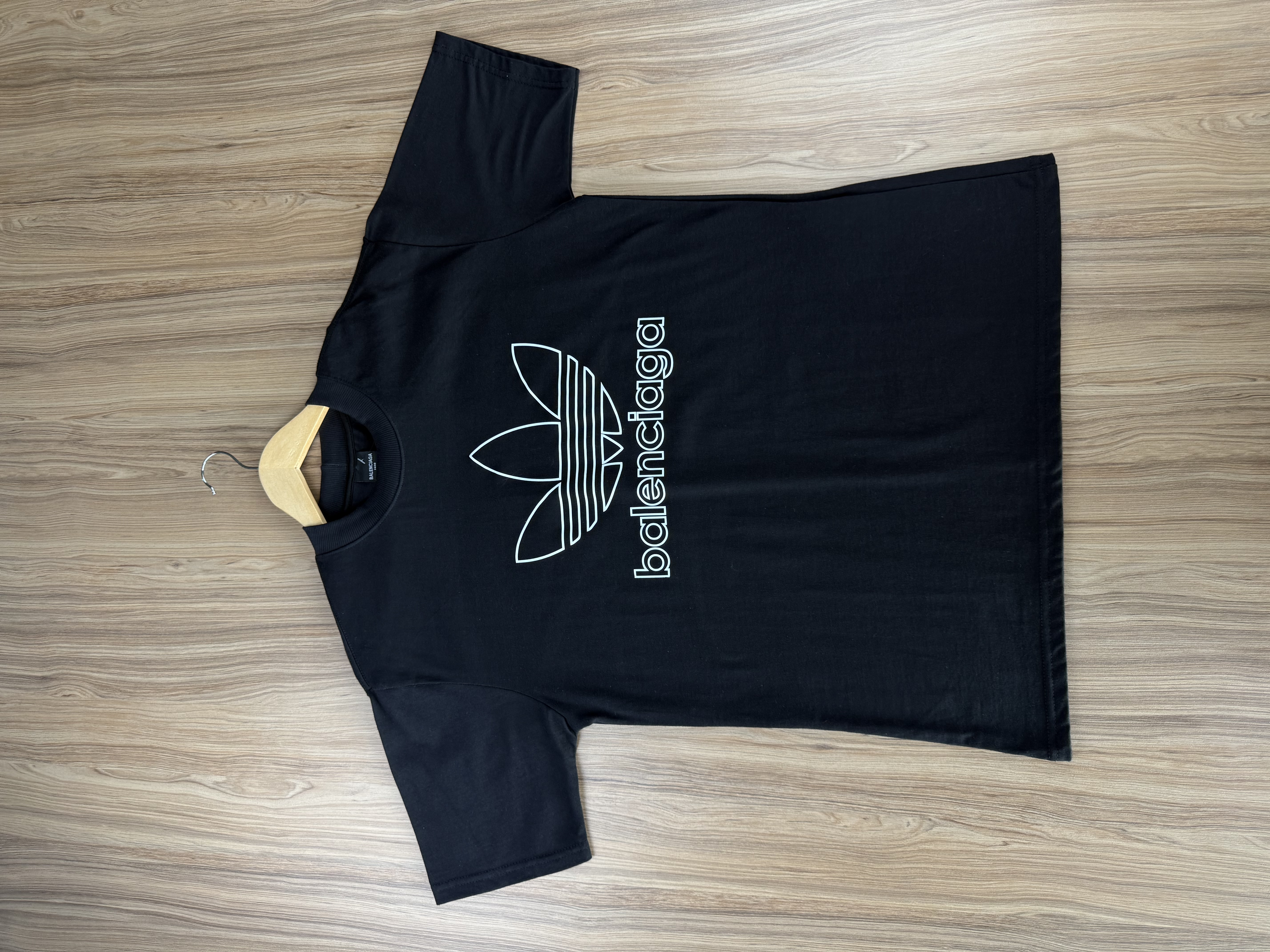 Camiseta Oversized Adidas x Balenciaga Preta