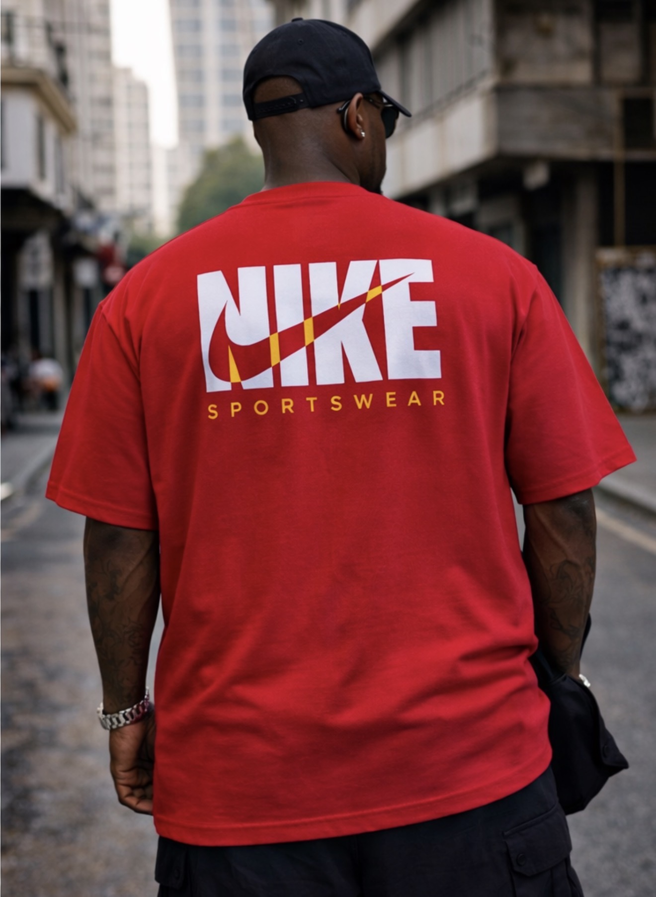 Camiseta Oversized Nike Sportswear Vermelha