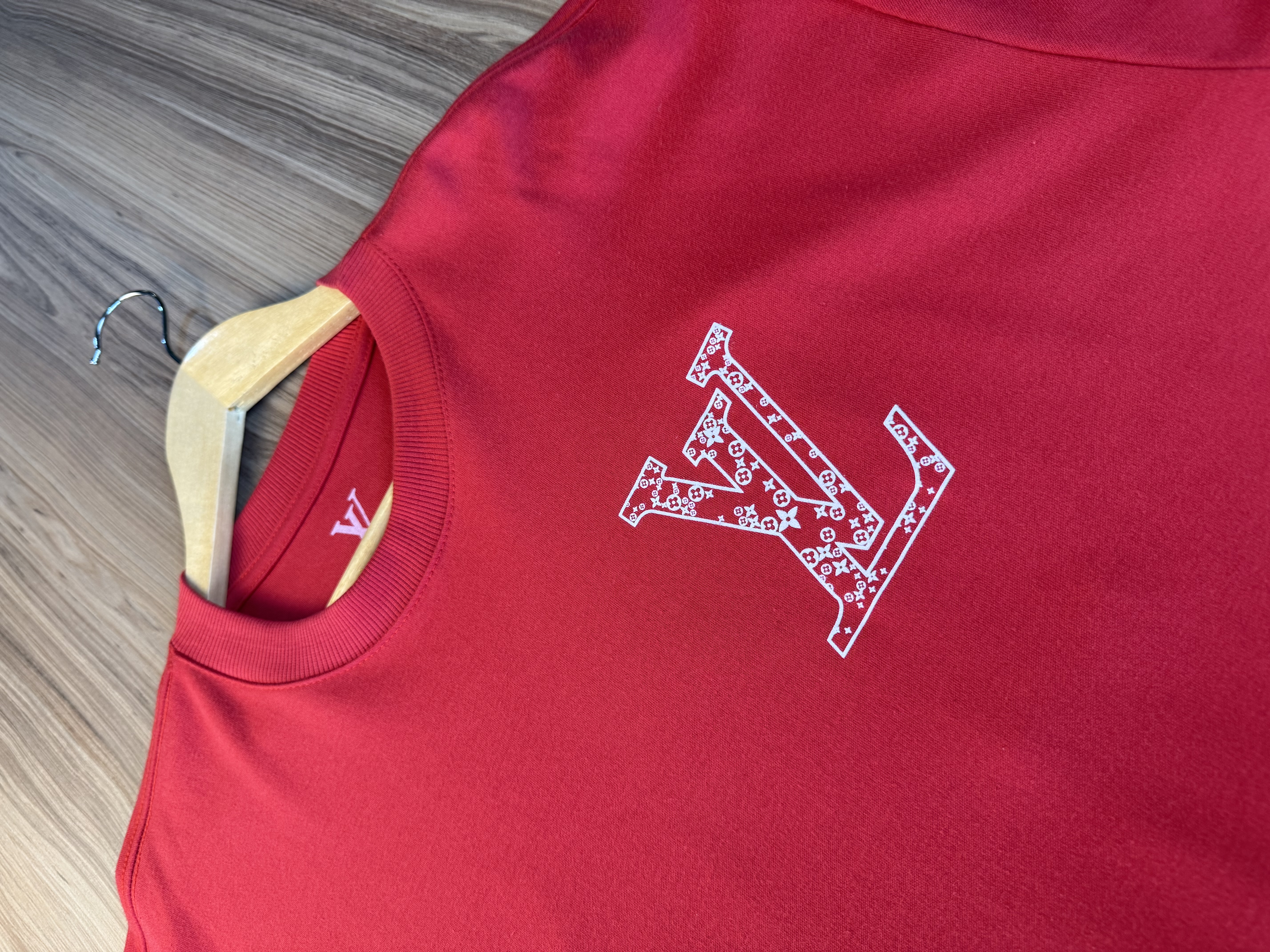 Camiseta Oversized Louis Vuitton – Street Edition