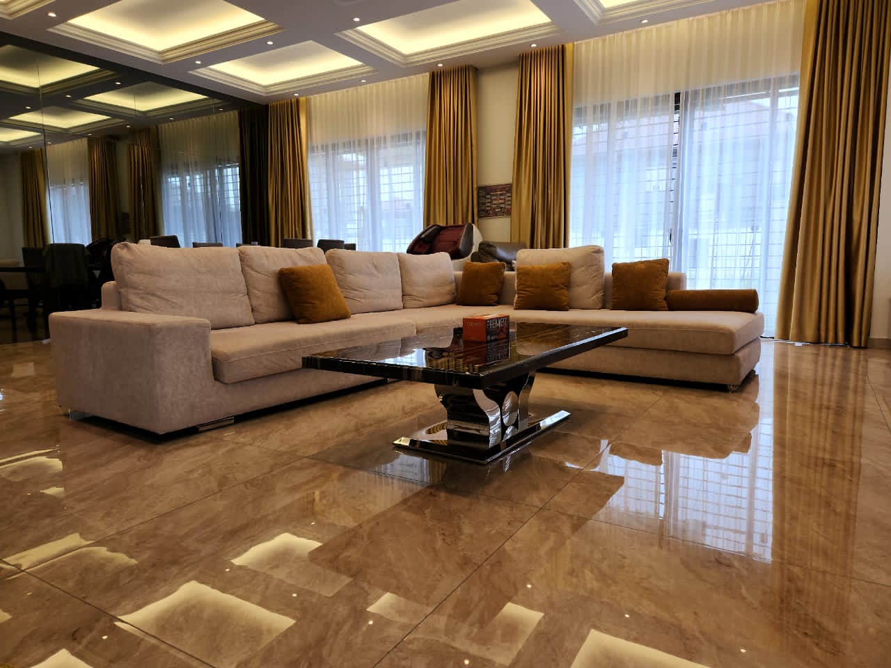 Setia Mayuri, Semenyih