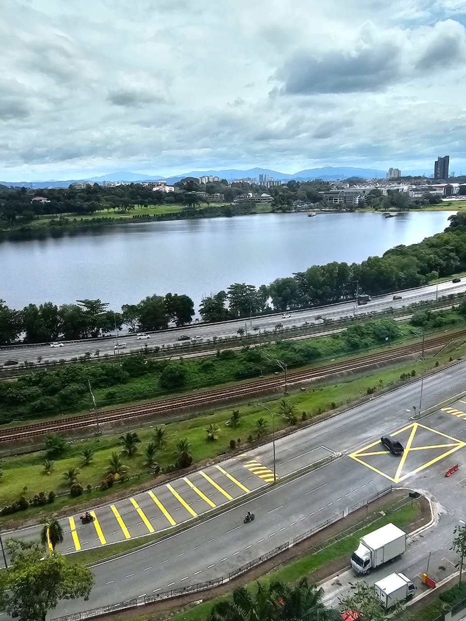 East Lake Residence, Seri Kembangan