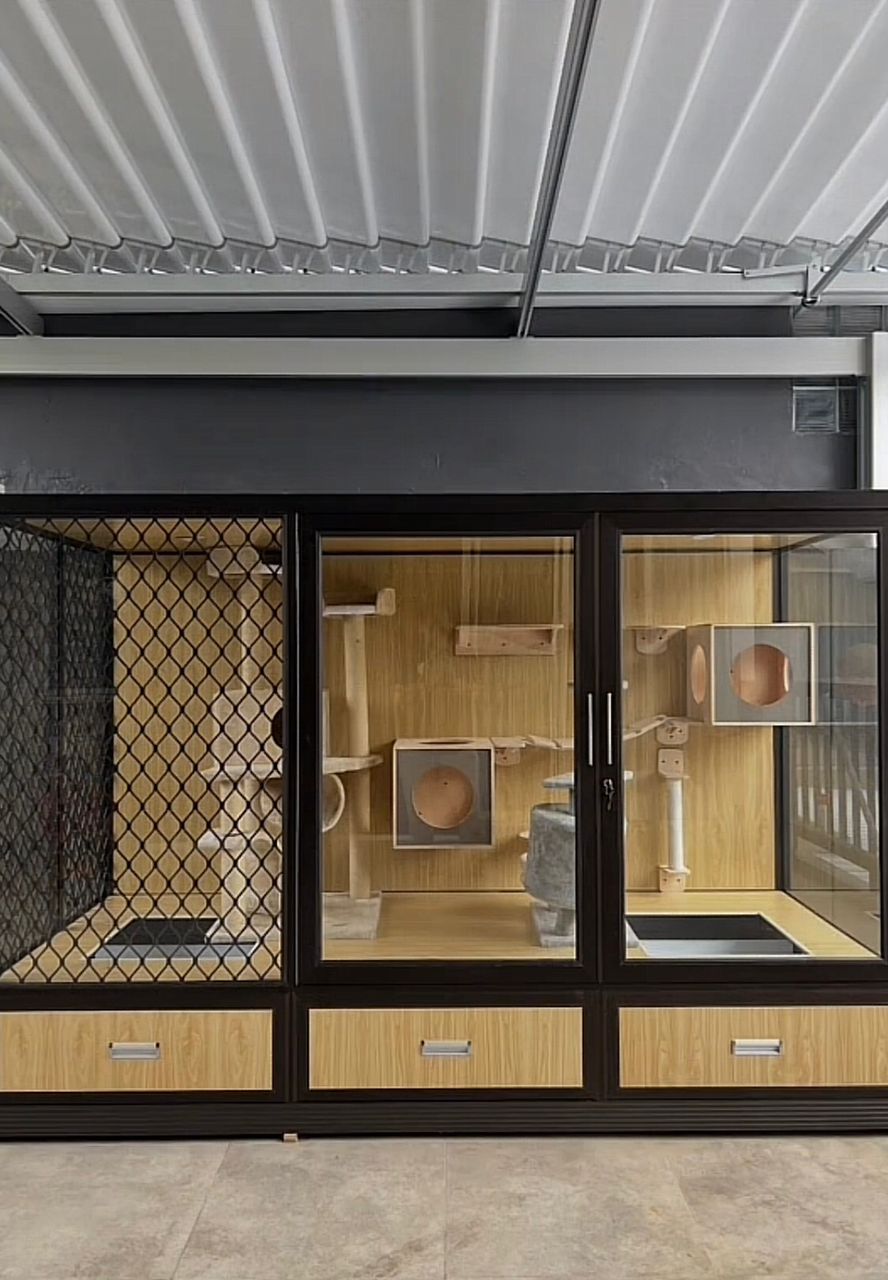 Rumah Kucing besi alumunium & Kayu Merbau Eksklusif