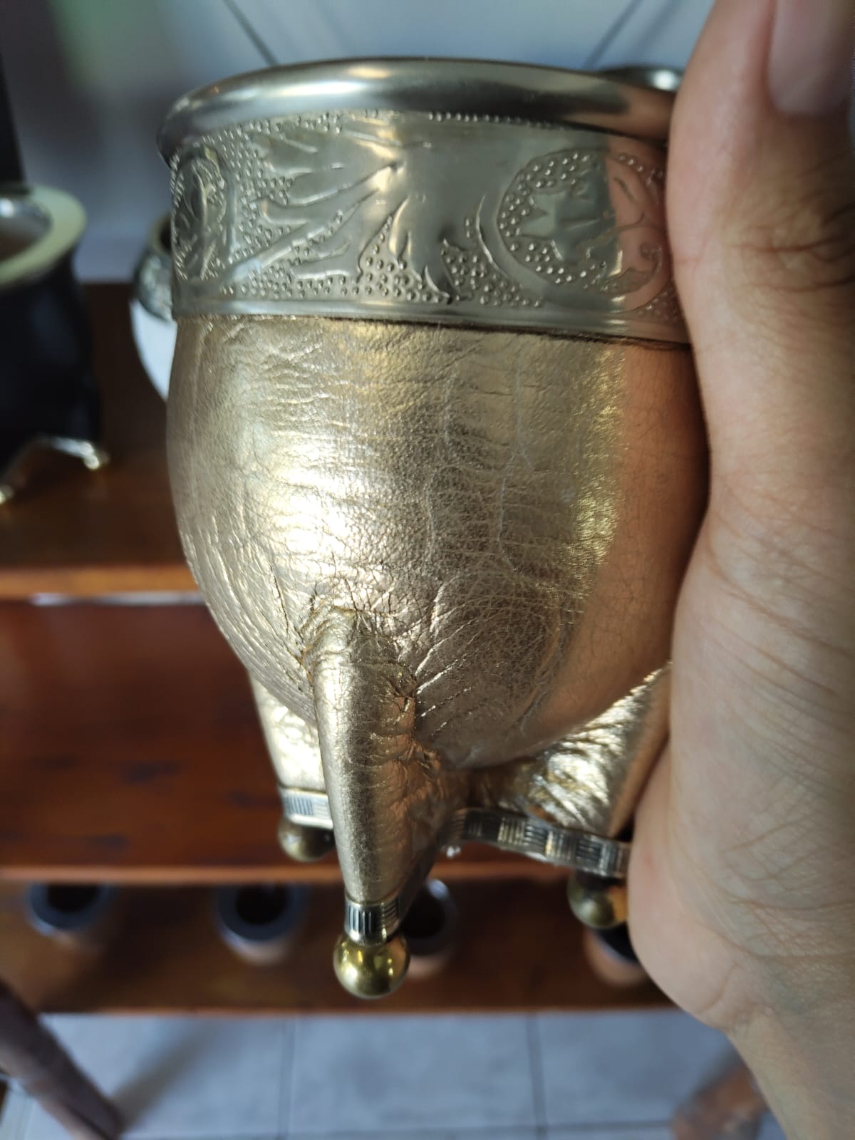 MATE DOBLE CUERO EN DORADO