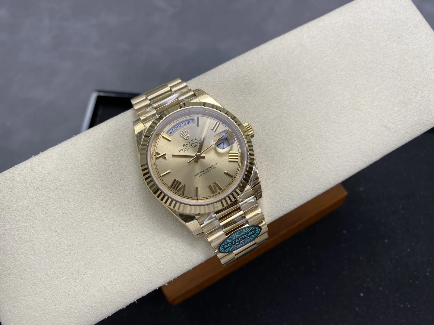 Rolex Day Date 40 YG 228238 RCF 1:1 Best Edition YG Roman Dial on President Bracelet VR3255 (211g)