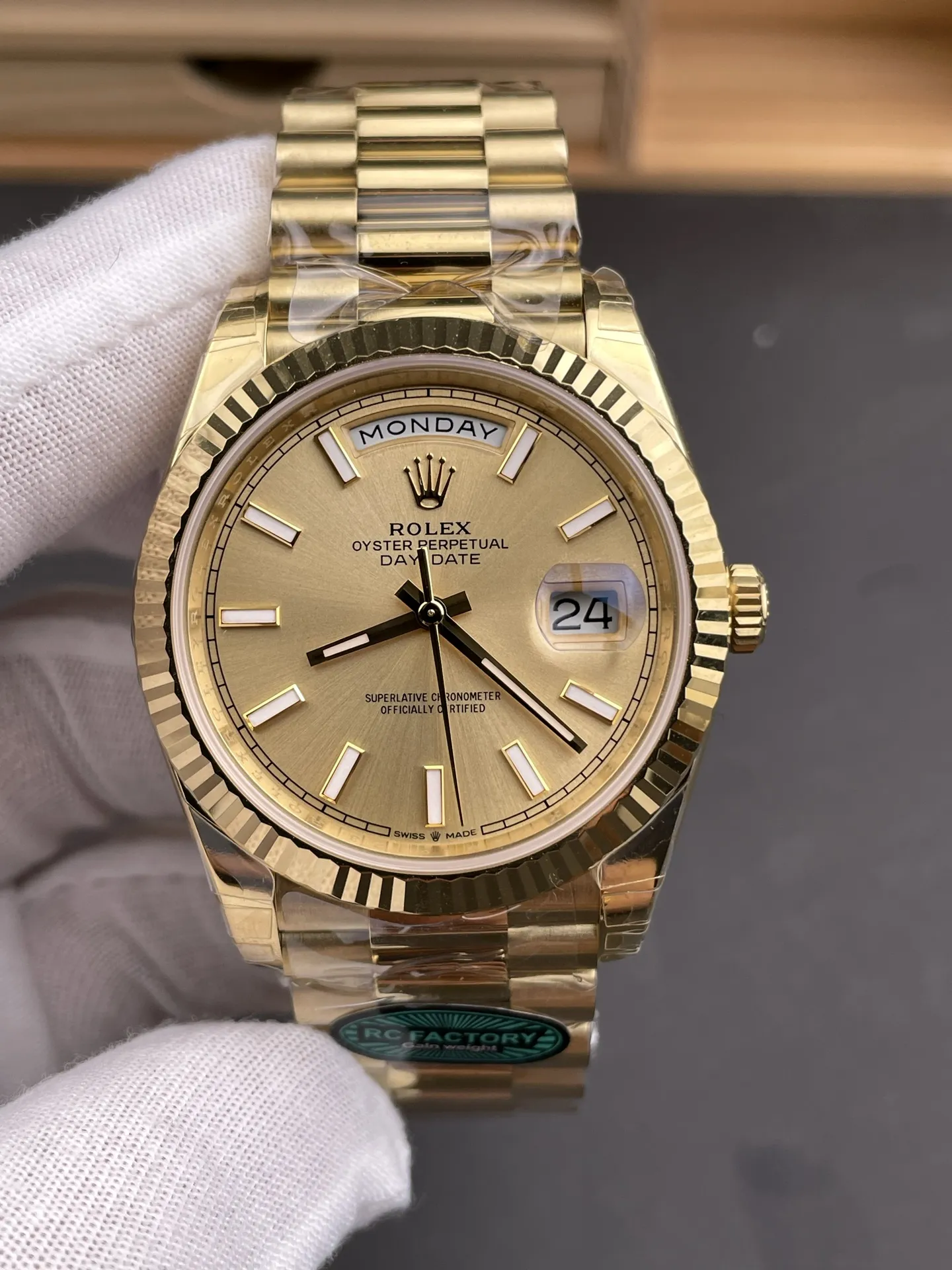 Rolex Day Date 40 YG 228238 RCF 1:1 Best Edition YG Dial on President Bracelet VR3255 (211g)