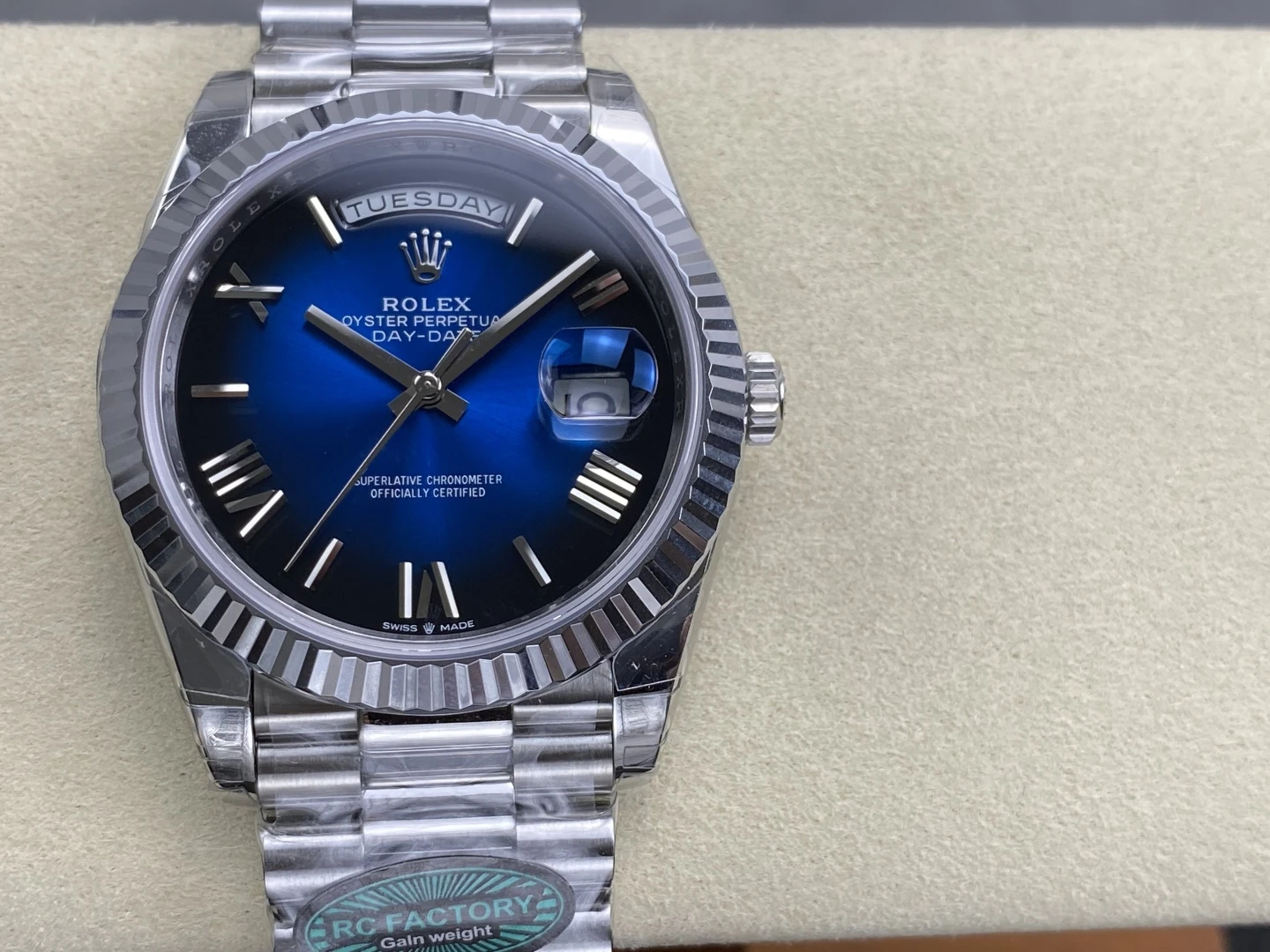 Rolex Day Date 40 SS 228236 RCF 1:1 Best Edition White Gradient Blue Roman Dial on President Bracelet VR3255 (211g)