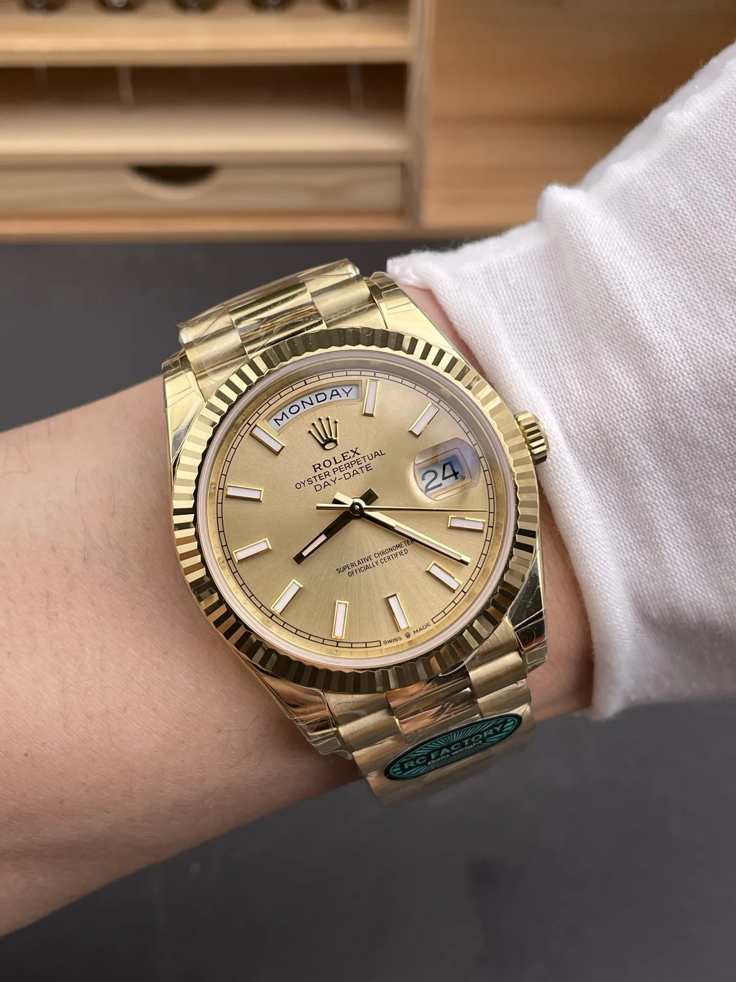 Rolex Day Date 40 YG 228238 RCF 1:1 Best Edition YG Dial on President Bracelet VR3255 (211g)
