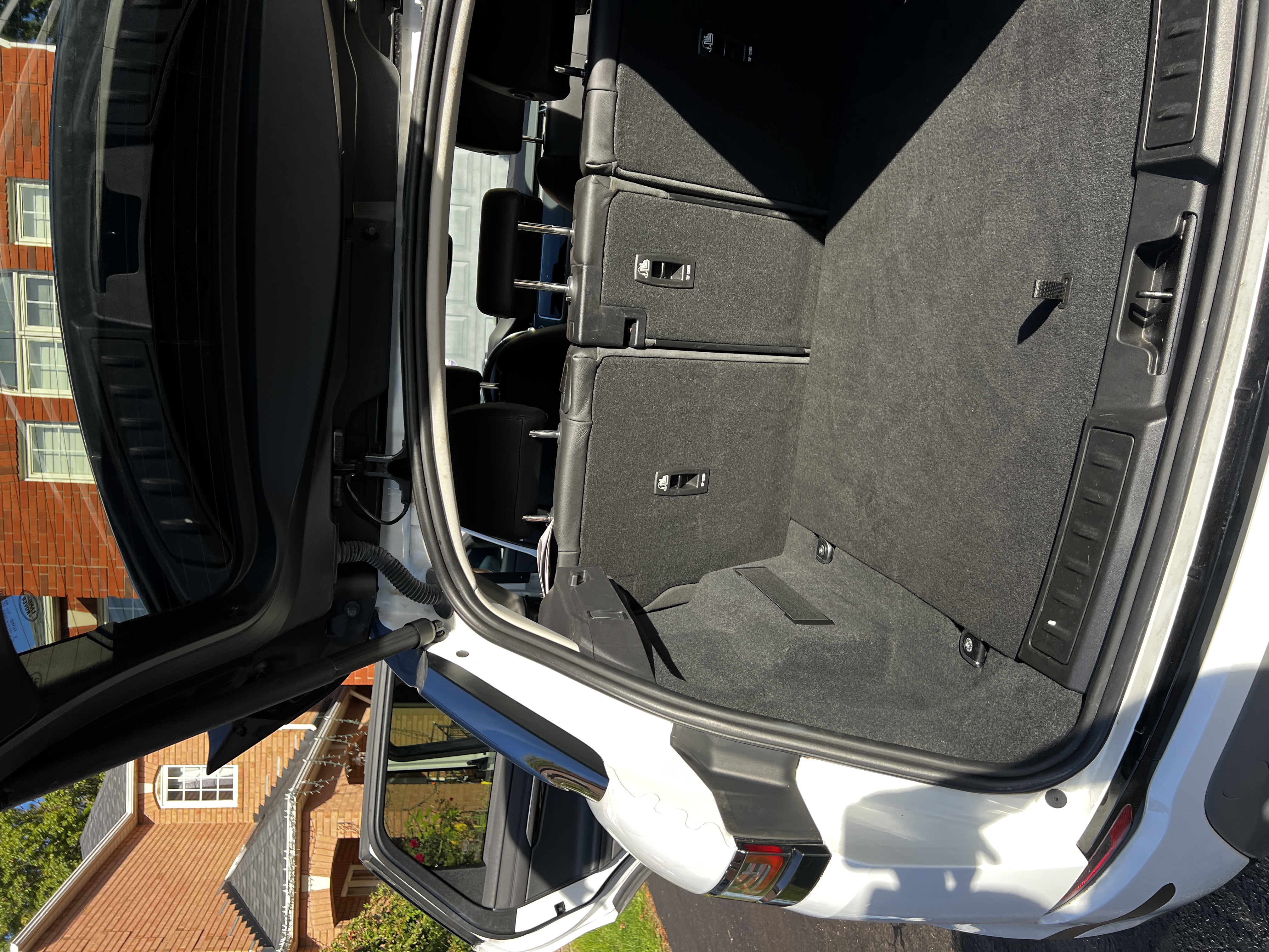 Shine6ix Standard Detail (SUV)